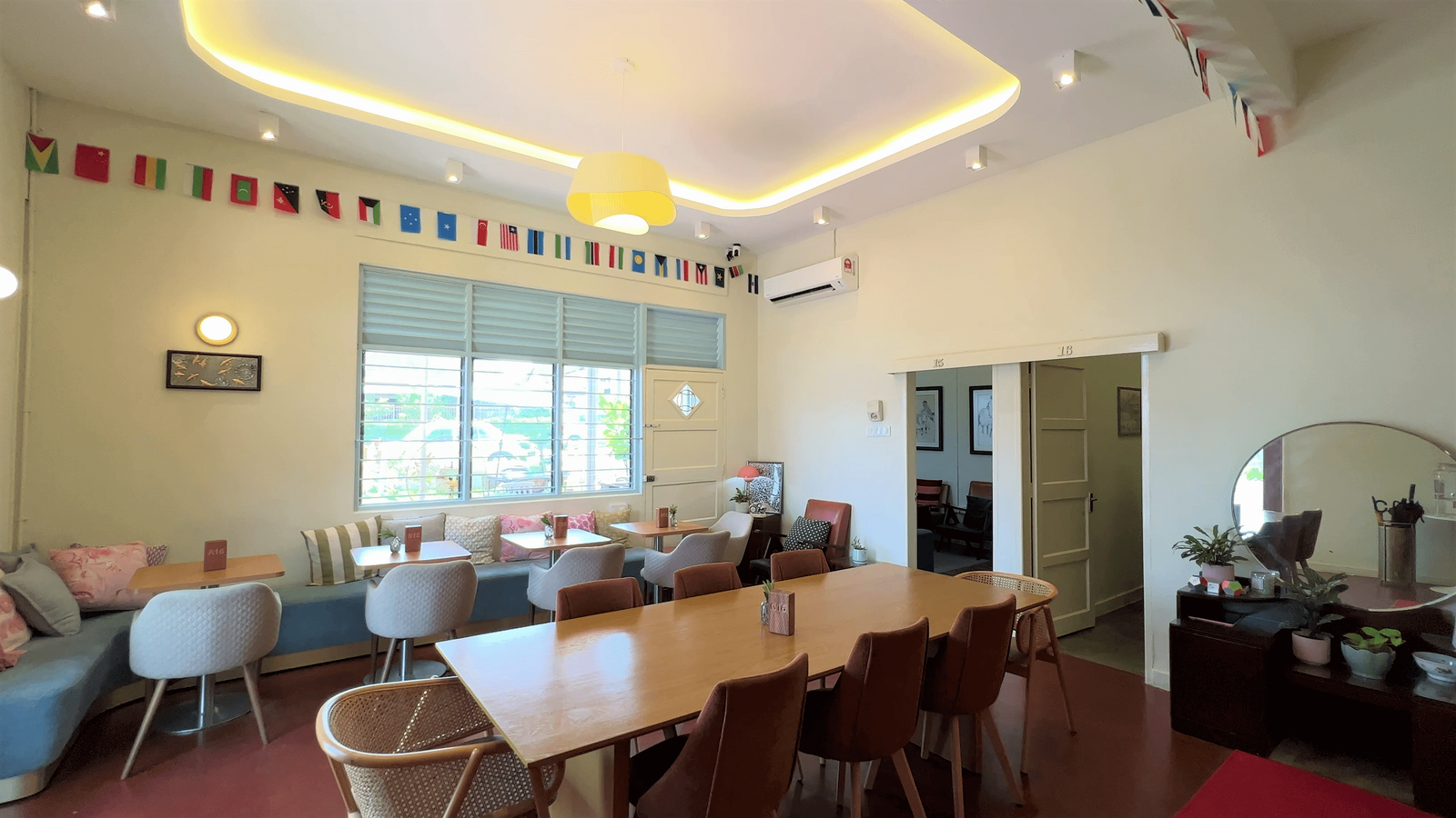 Hillrise Coffee 16 – Vintage Café, Secret Garden Vibes & Fusion Cuisine photo 2