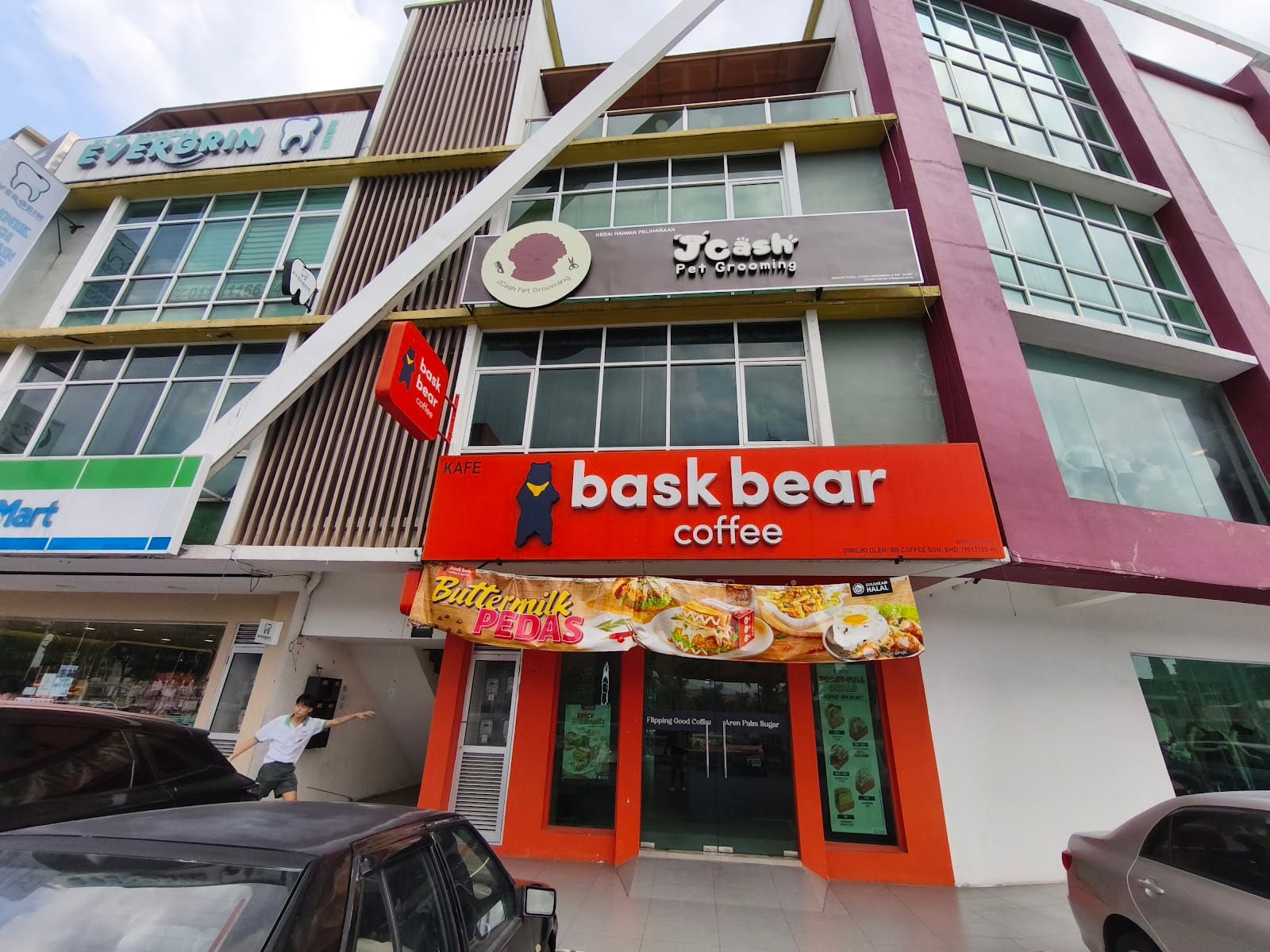 Bask Bear Coffee SOHO Ipoh