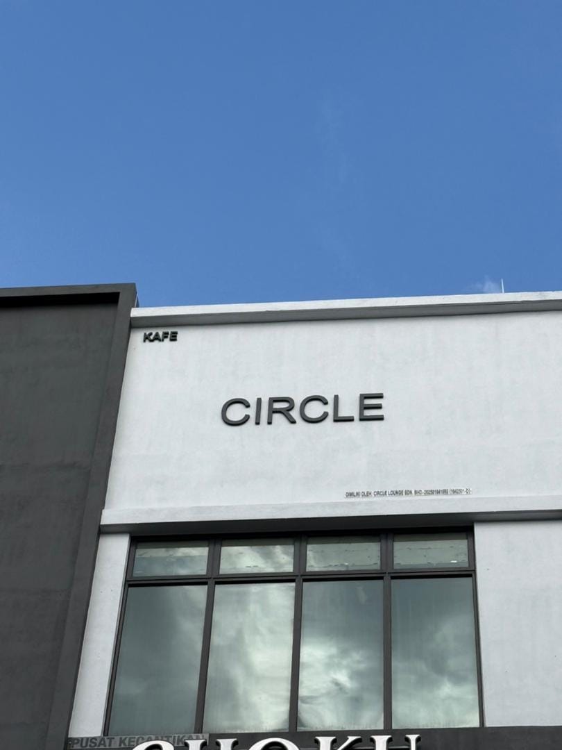 Circle Cafe JB
