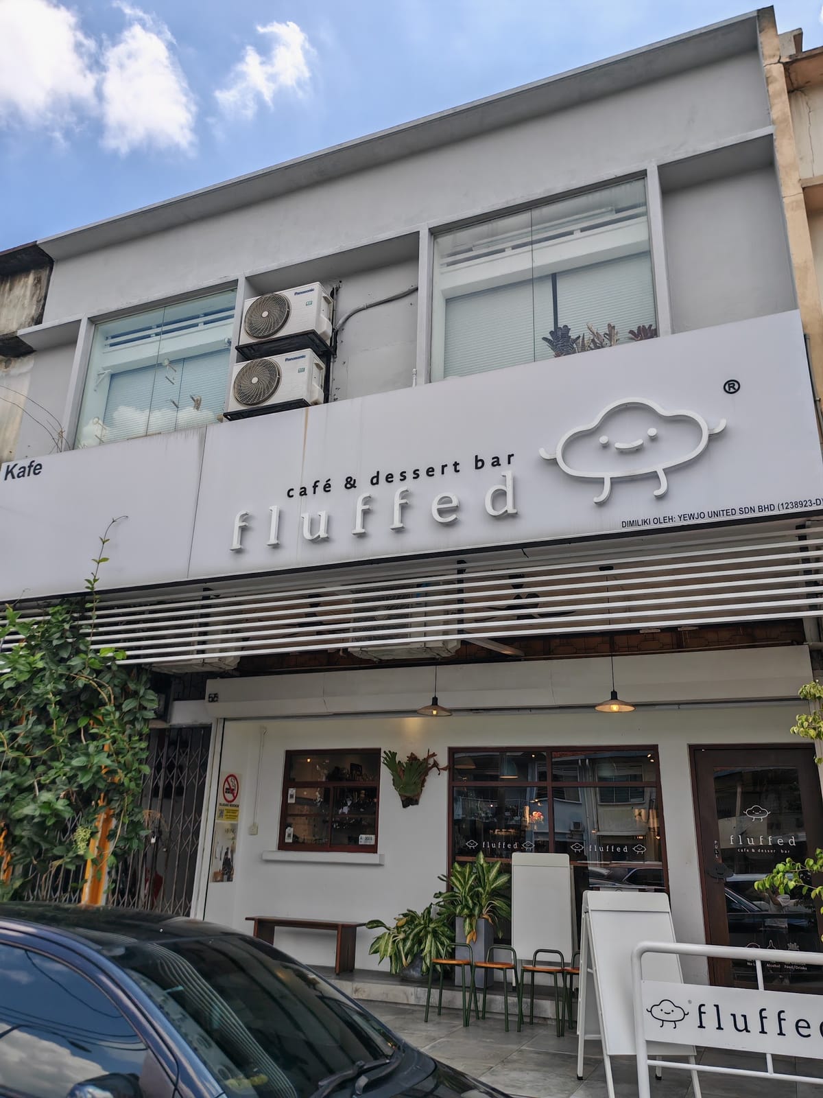 Fluffed Cafe @ Taman Paramount