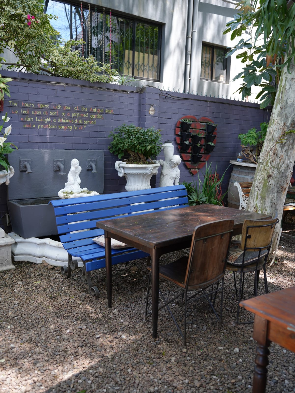 Antique Cafe