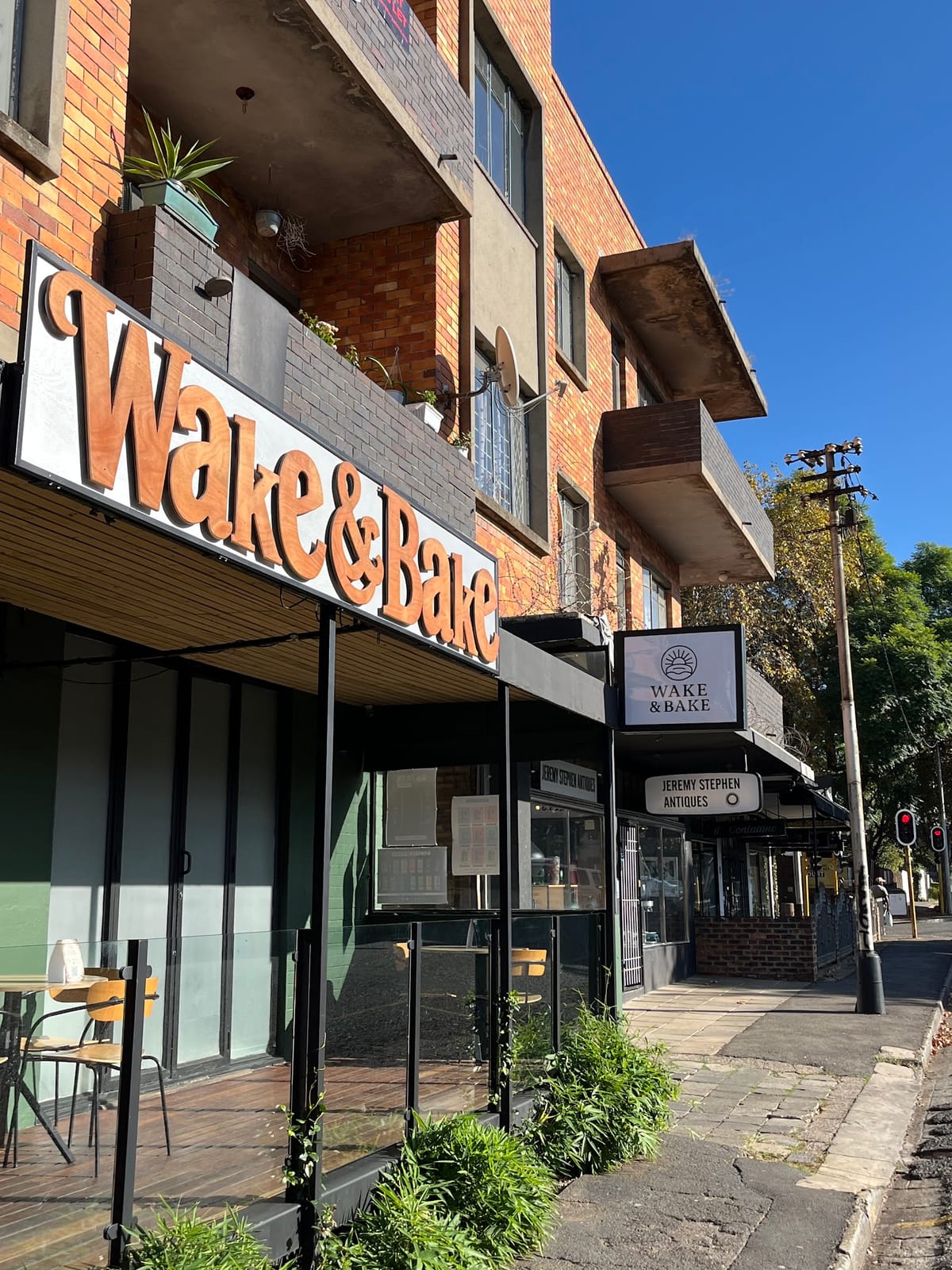 Wake and Bake Canna Cafe