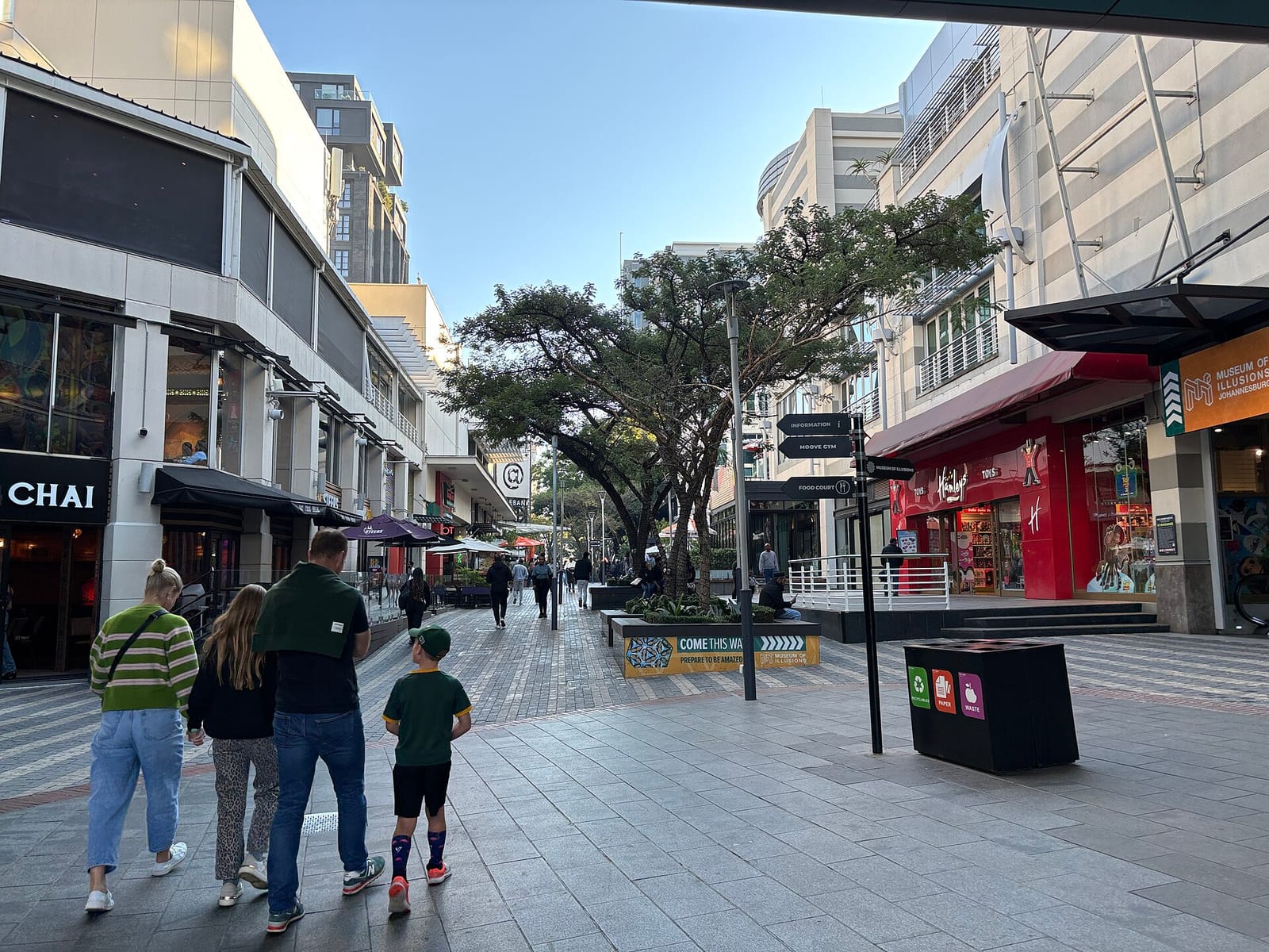 tashas Rosebank photo 4
