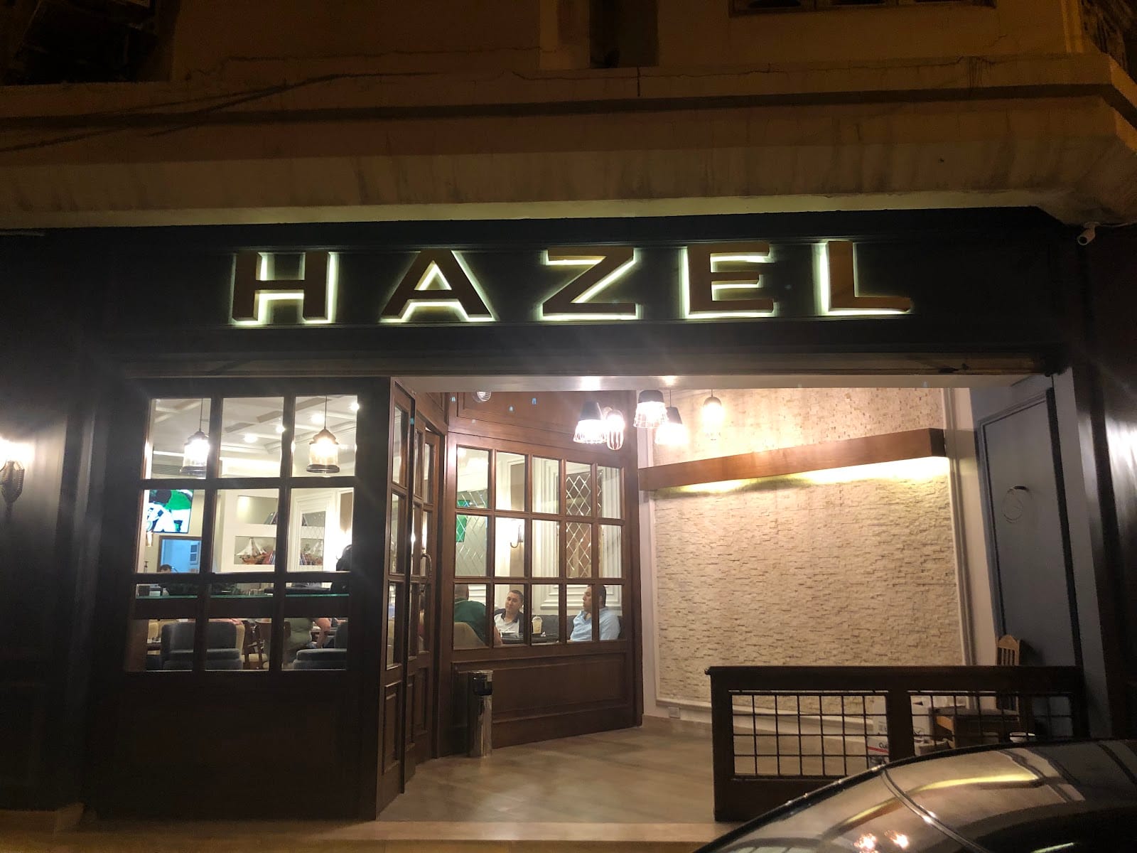 Hazel cafe