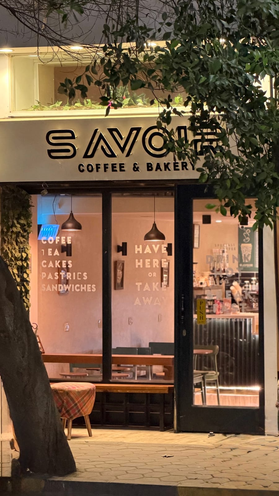 Savoir Coffee & Bakery