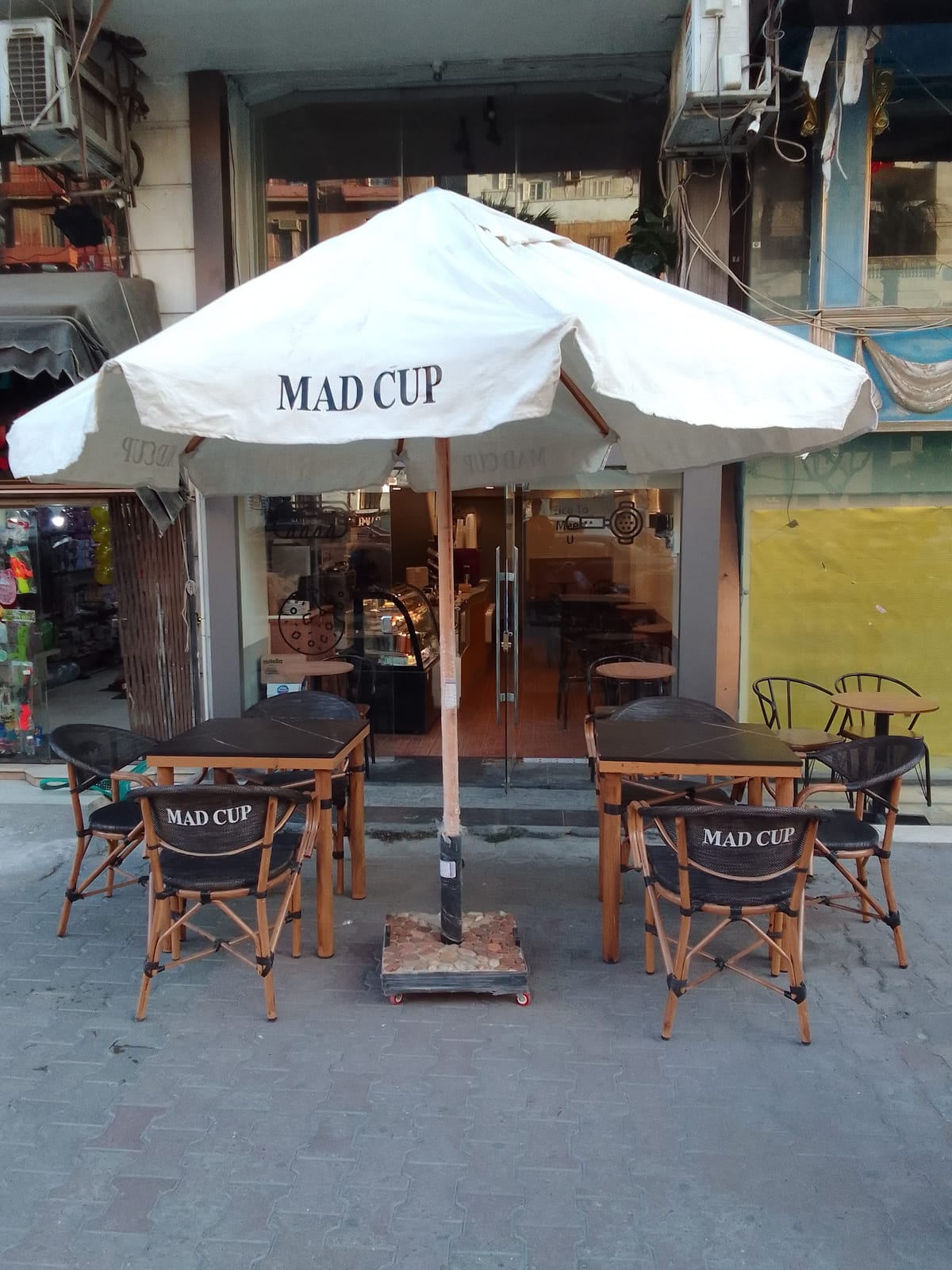MAD CUP CAFE&Pastry