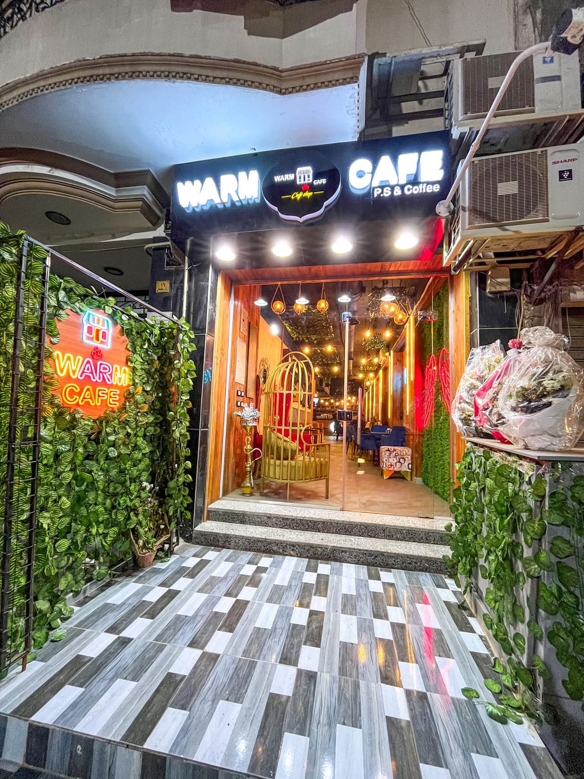 Cafe Warm
