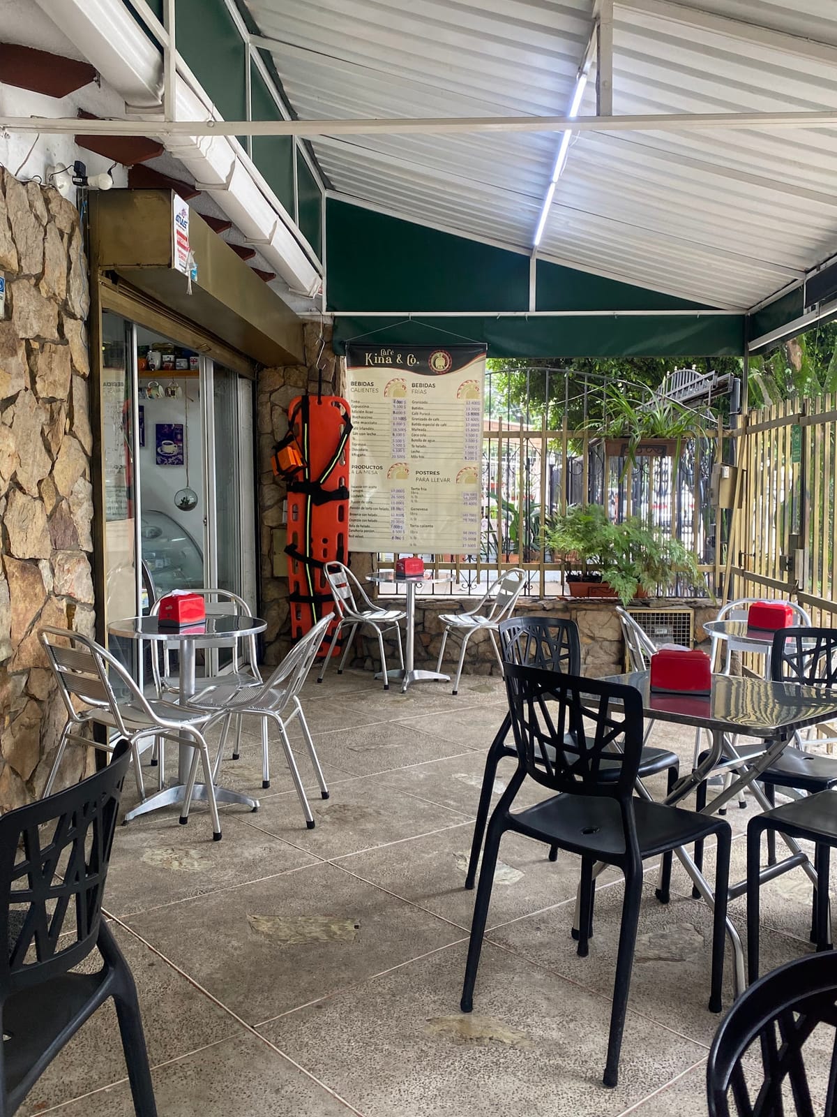 Cafe Kina & Co.