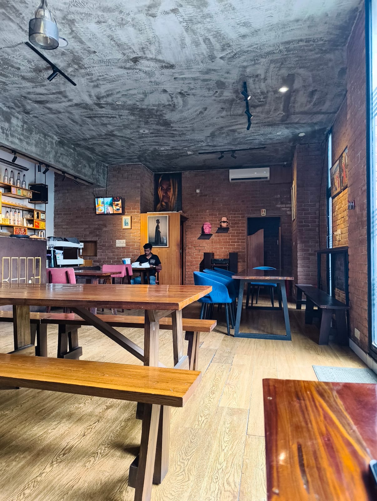 RAAGA ART CAFE