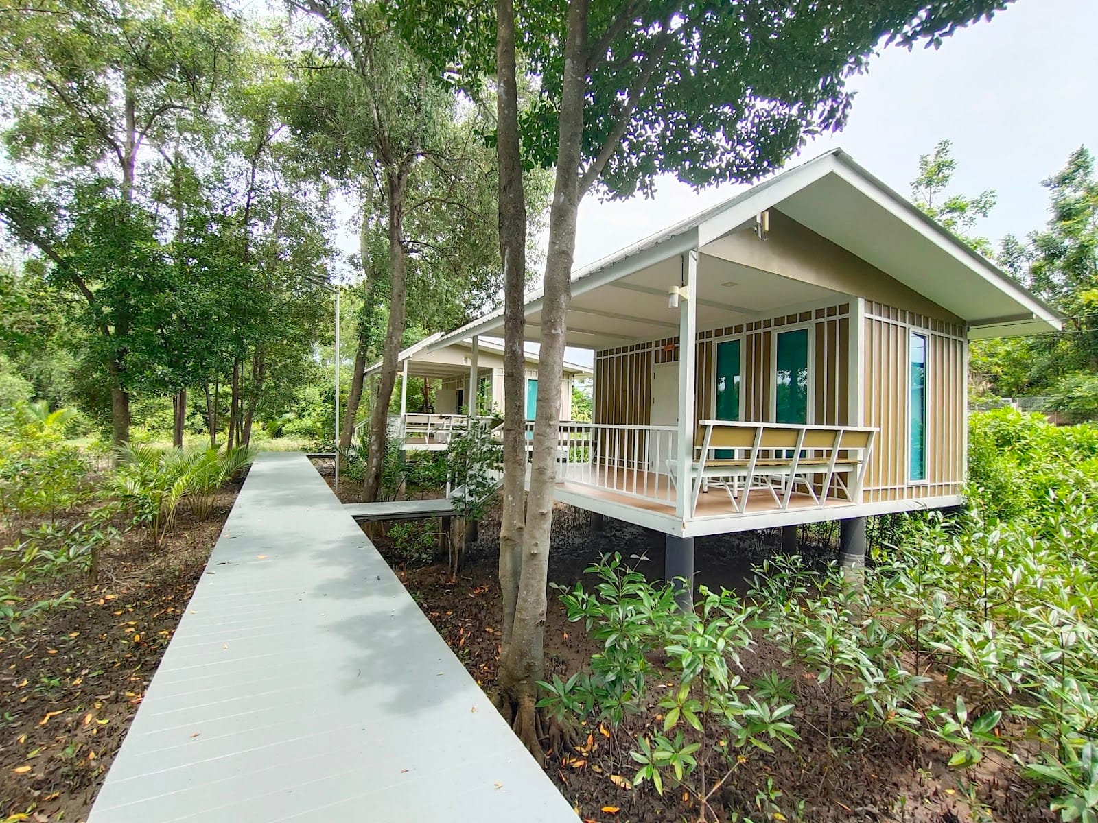 Ban Nam Len Cafe Mini Zoo & Homestay Chacheongsao