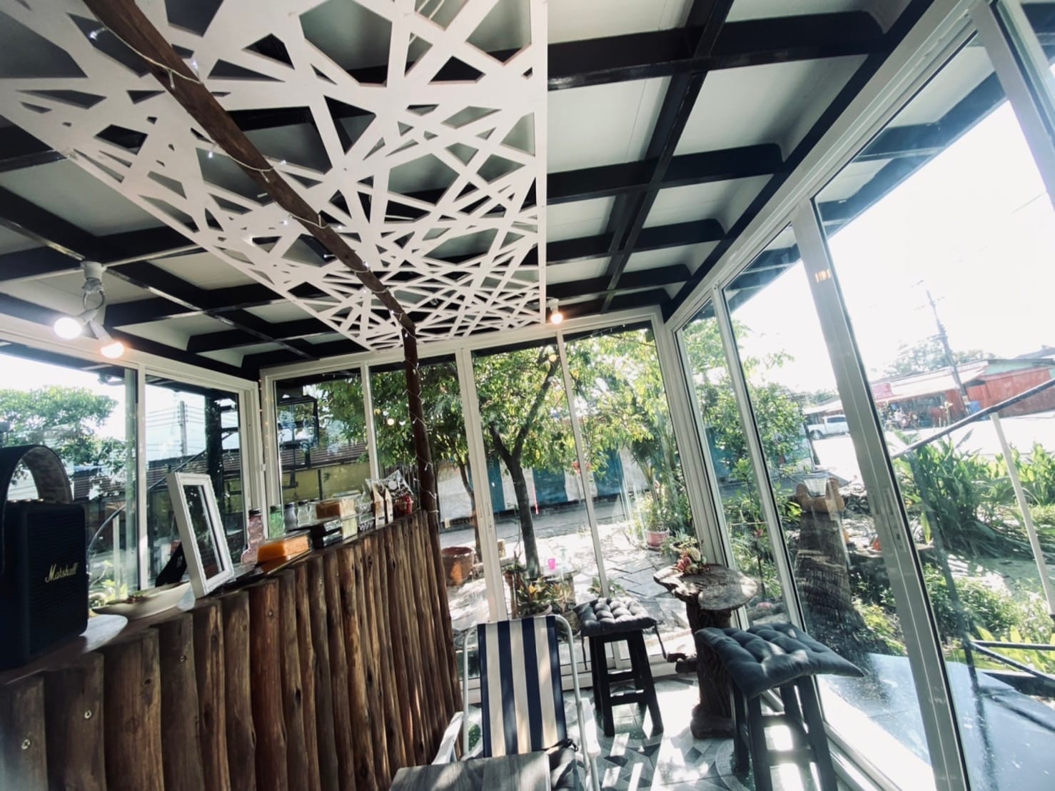 ร้านกาแฟ PorJai cafe (พอใจ คาเฟ่)