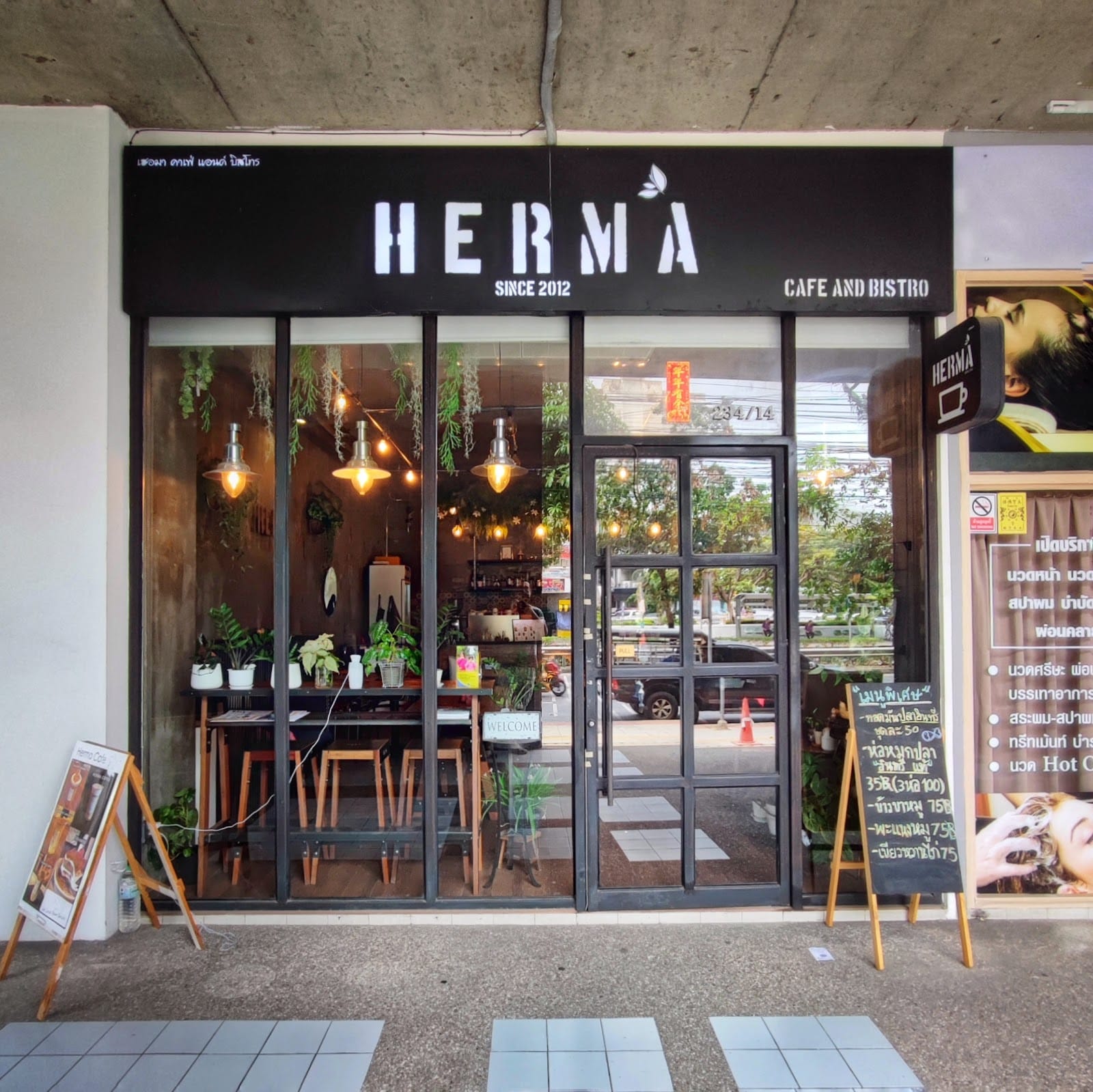 HERMA CAFÉ & BISTRO