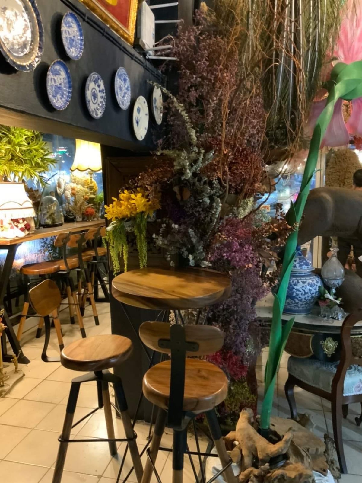 Fiore Galleria Floral Cafe