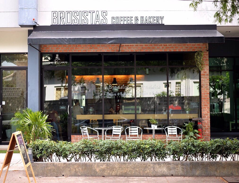 Brosistas Coffee & Bakery (ร้านโบรซิสต้าส์)