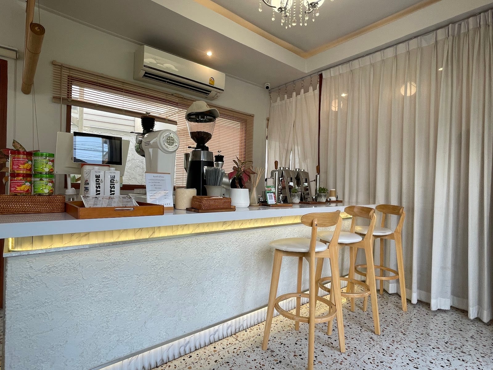 6Nature Specialty Cafe