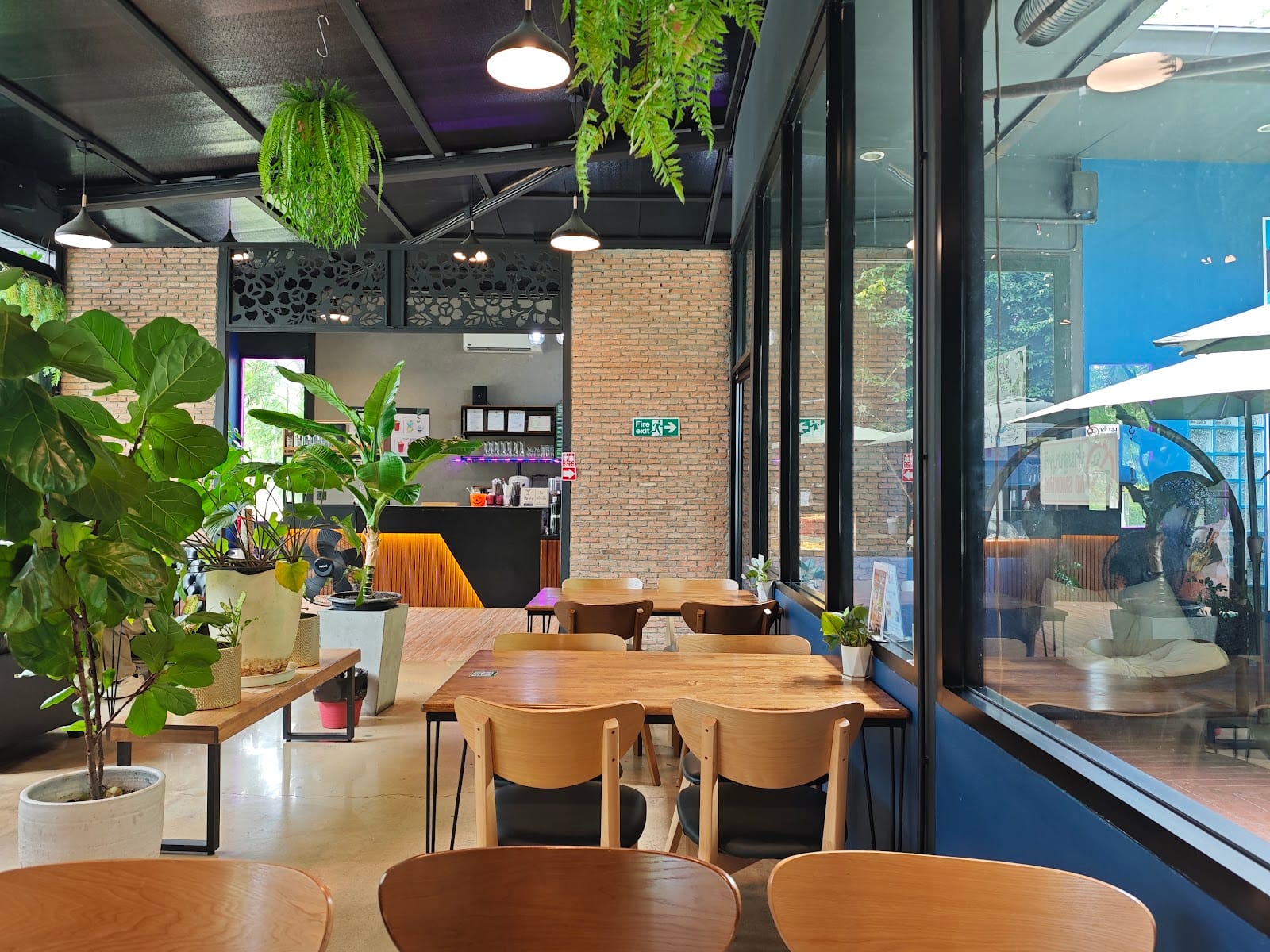 Meet u Cafe & Restaurant