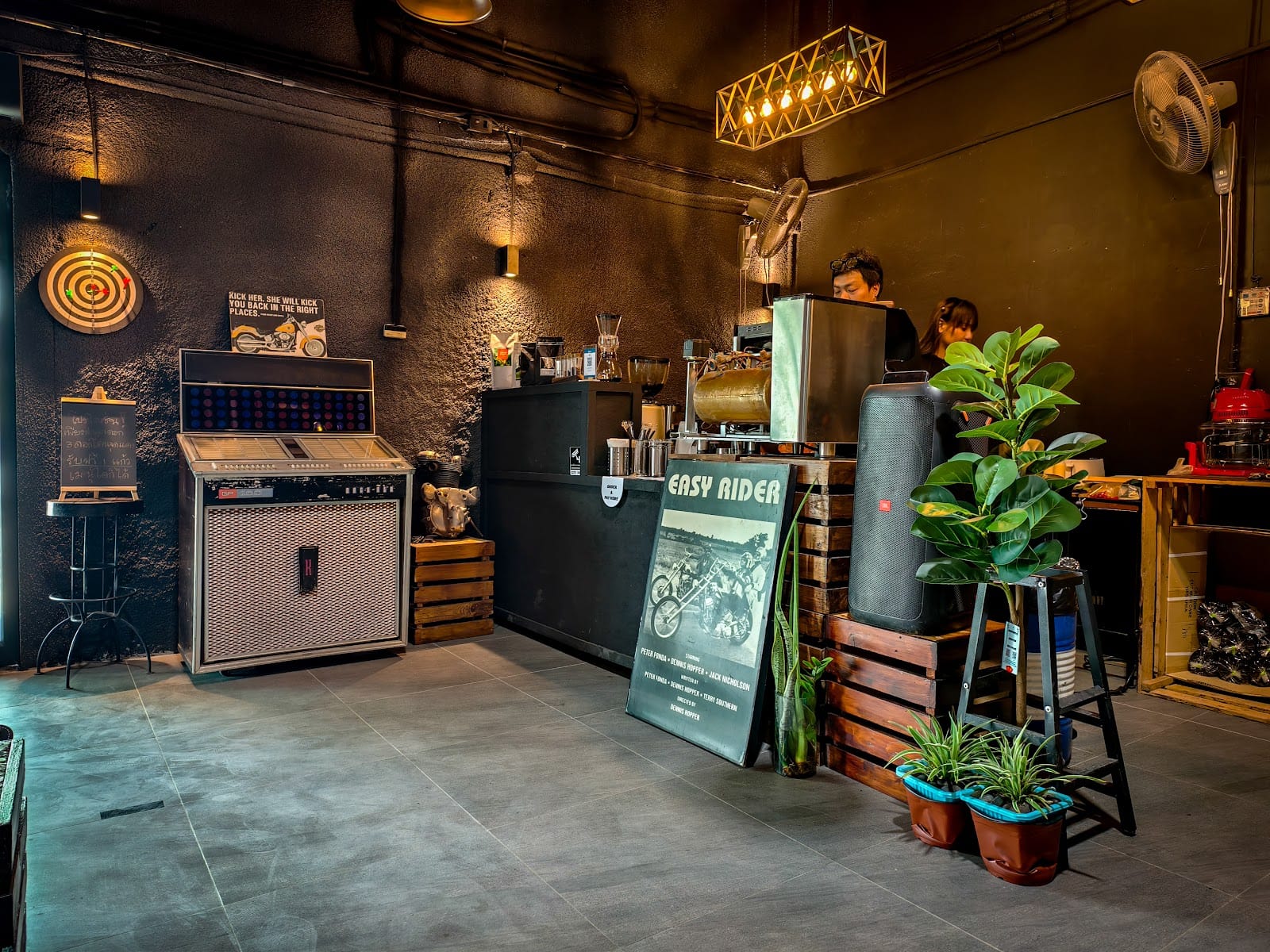 Ride & Roast 1990 cafe'