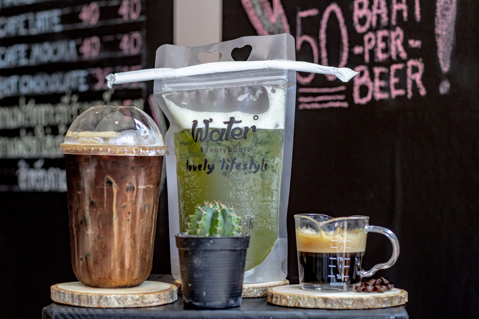 SHAKERS coffee&tea cafe'