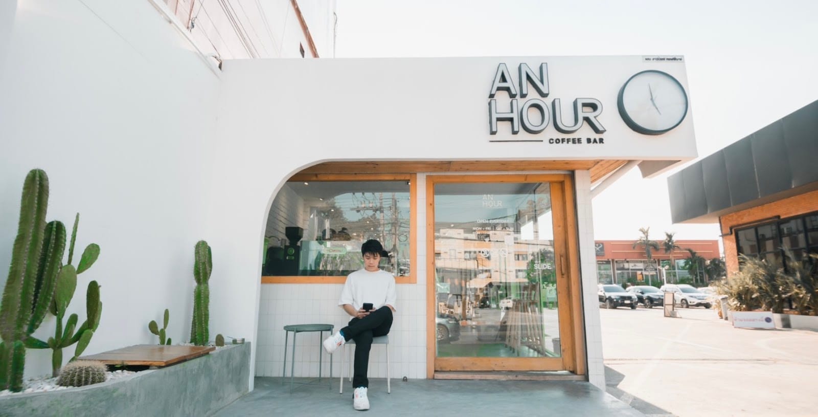 An Hour Coffee Bar