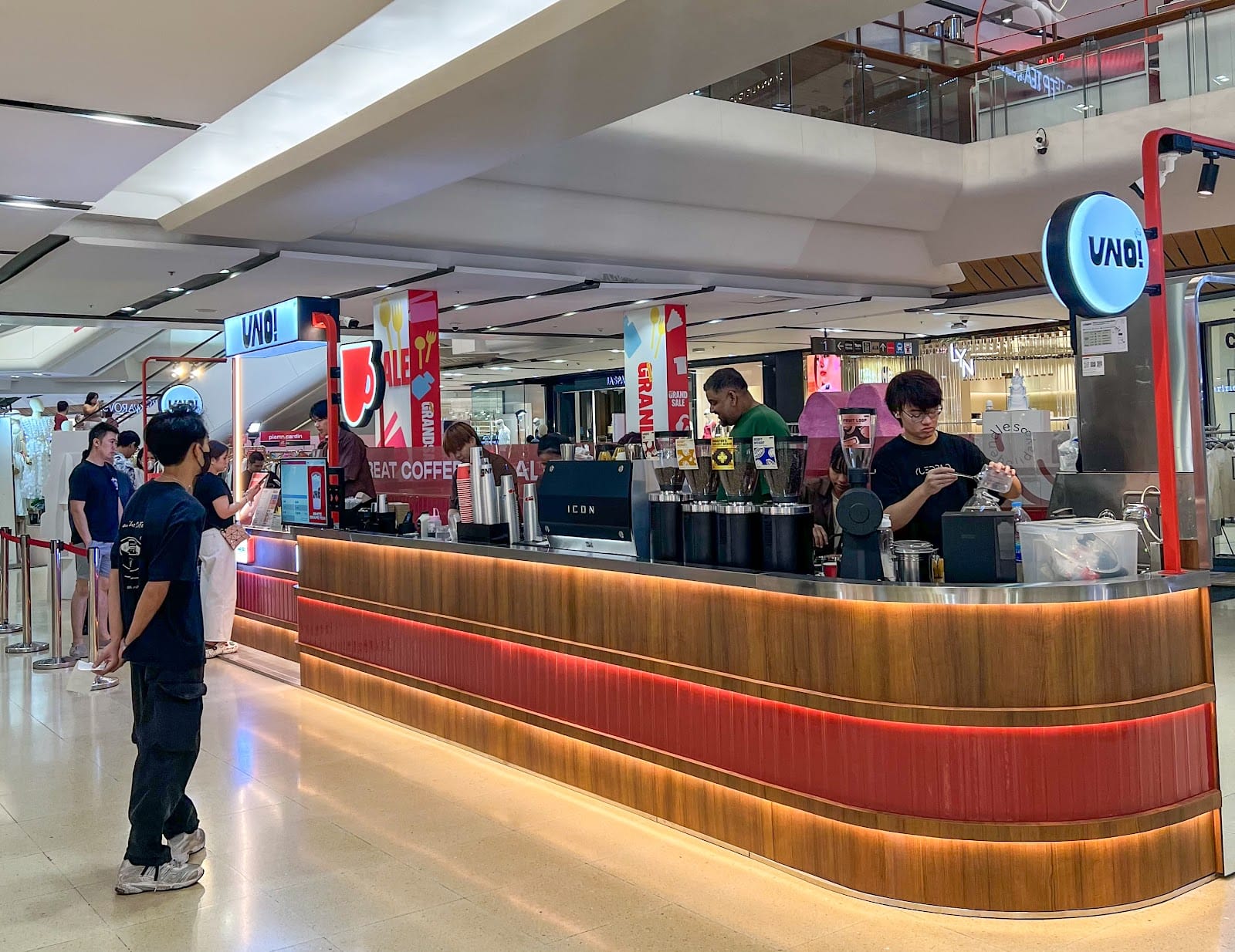 UNO Coffee - Central Ladprao
