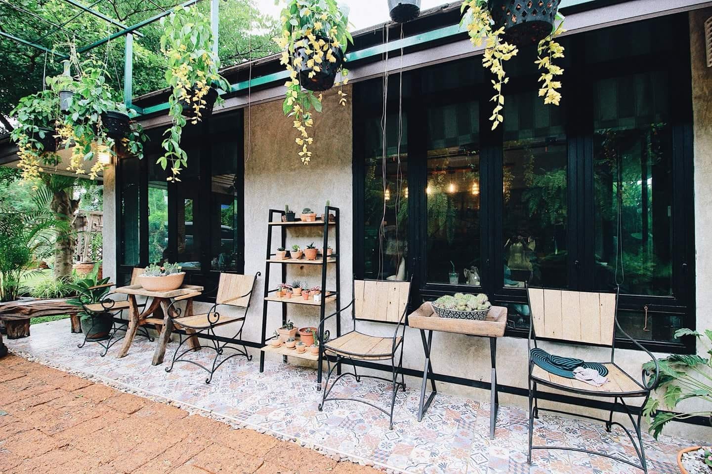 OASIS CAFE