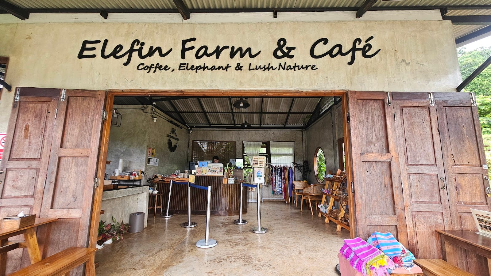 Elefin Farm & Cafe