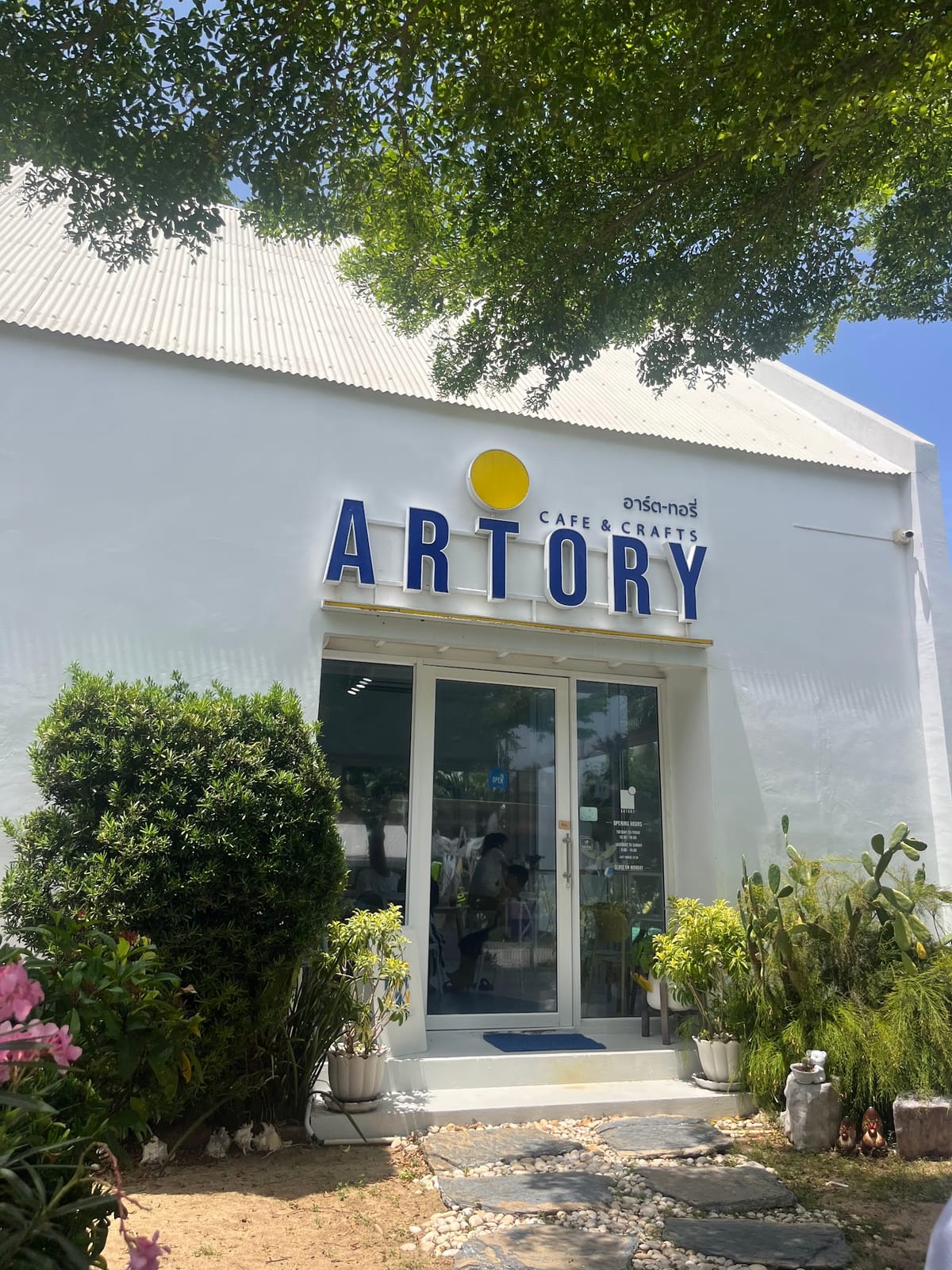 Artory cafe and crafts