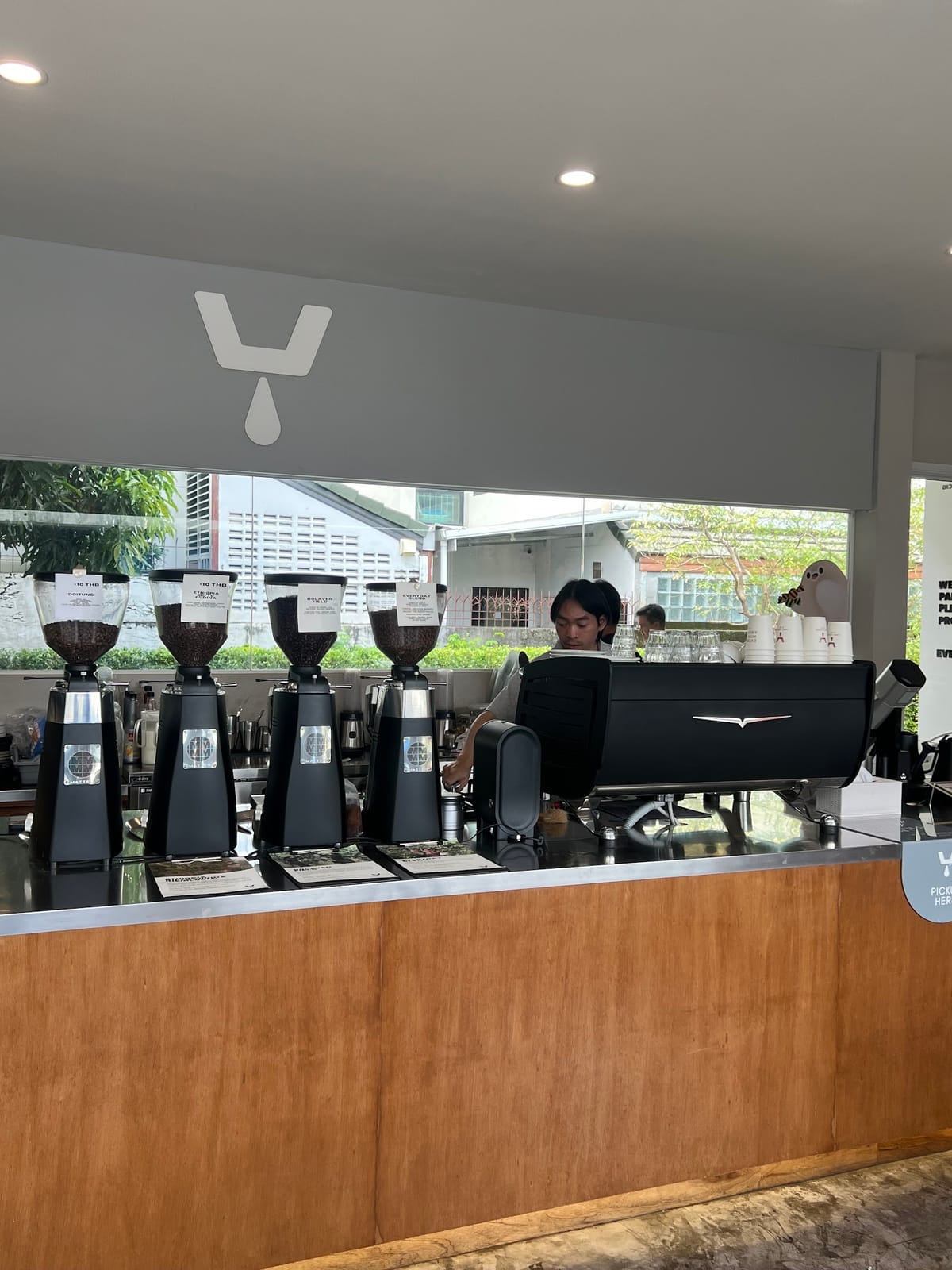 Away Coffee & Co. - Nipatsongkrew Rd.