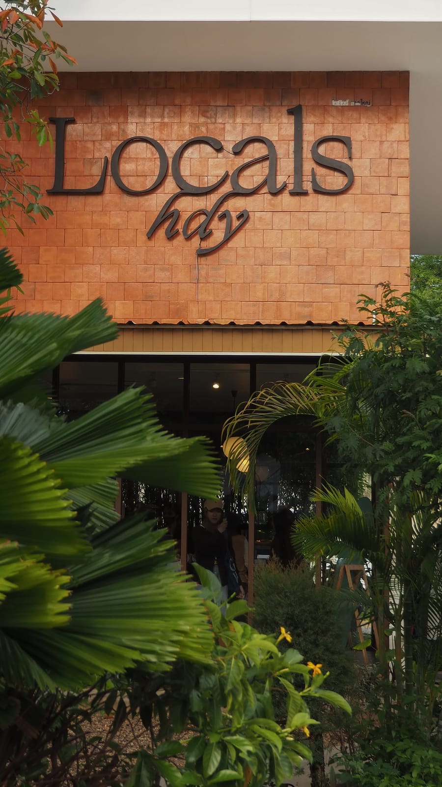 Locals.hdy