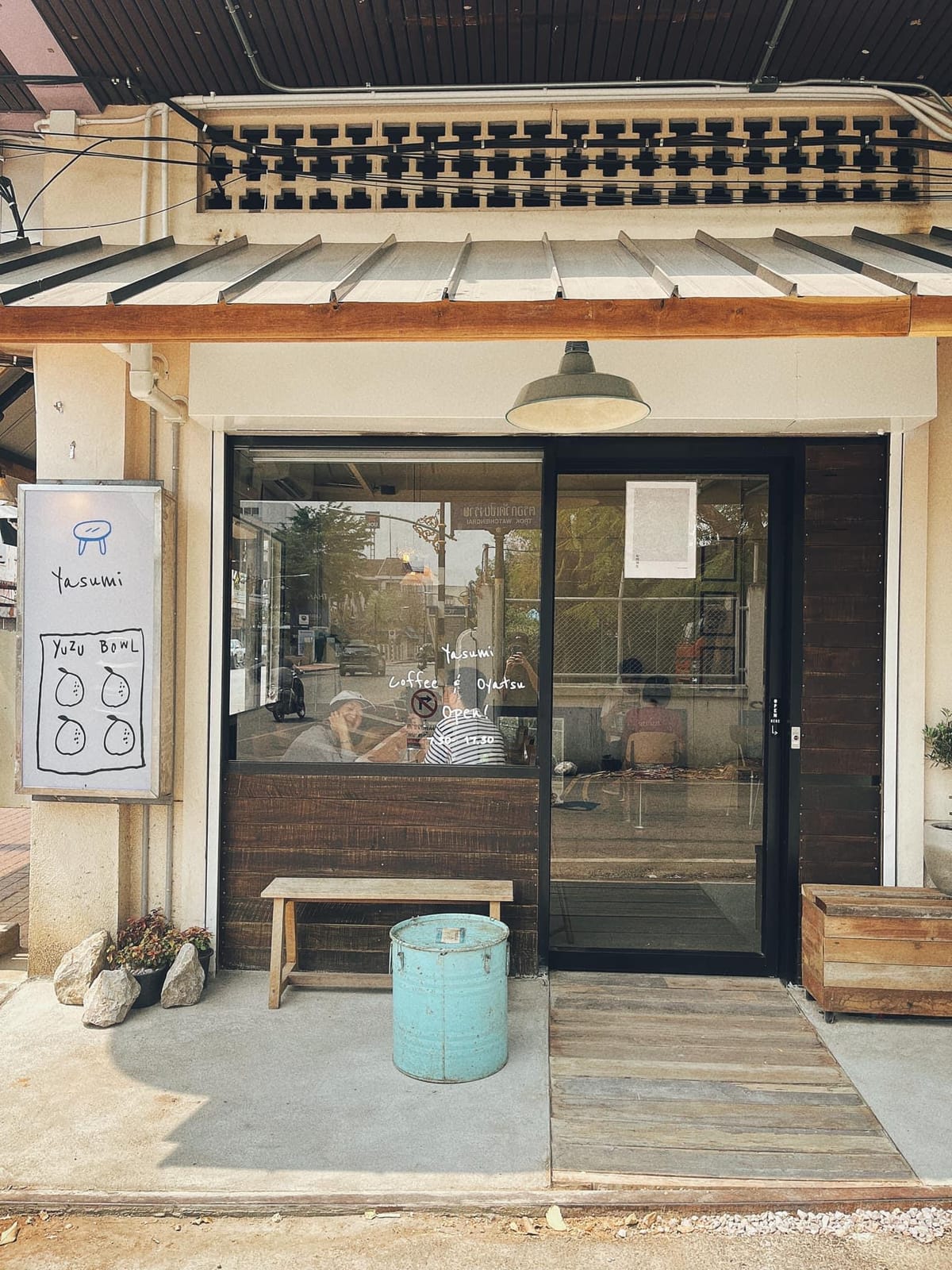 Yasumi cafe ยาสุมิ