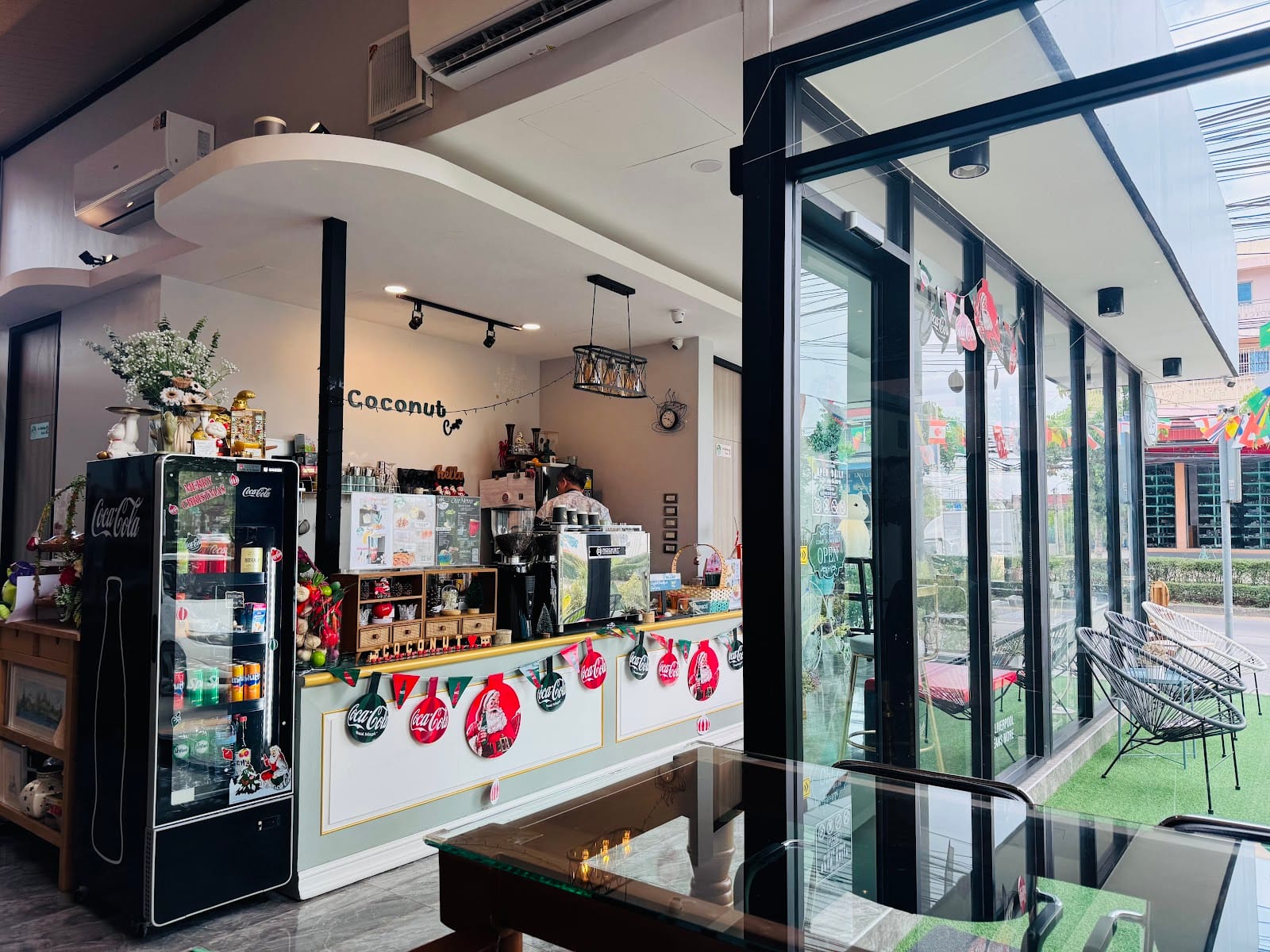 Coconut Cafe