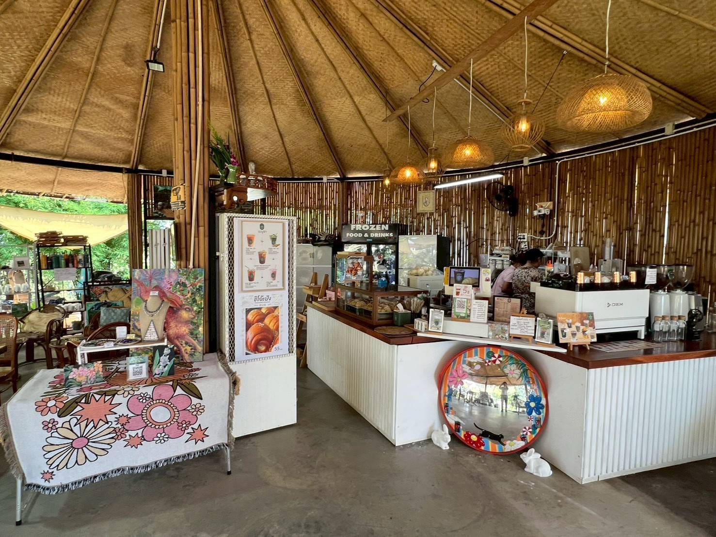 ร้านฉลองกรุง Craft & Village