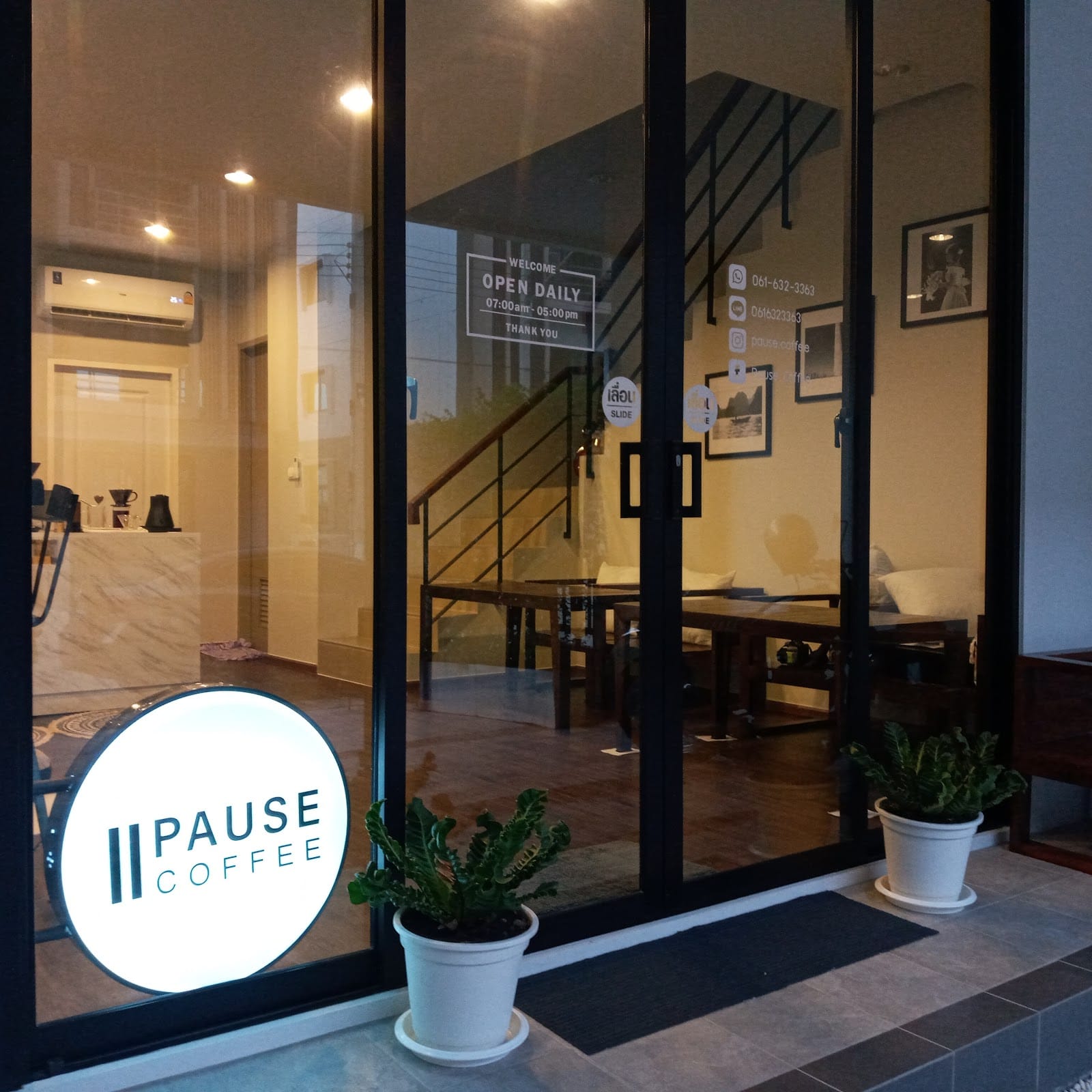 Pause Coffee