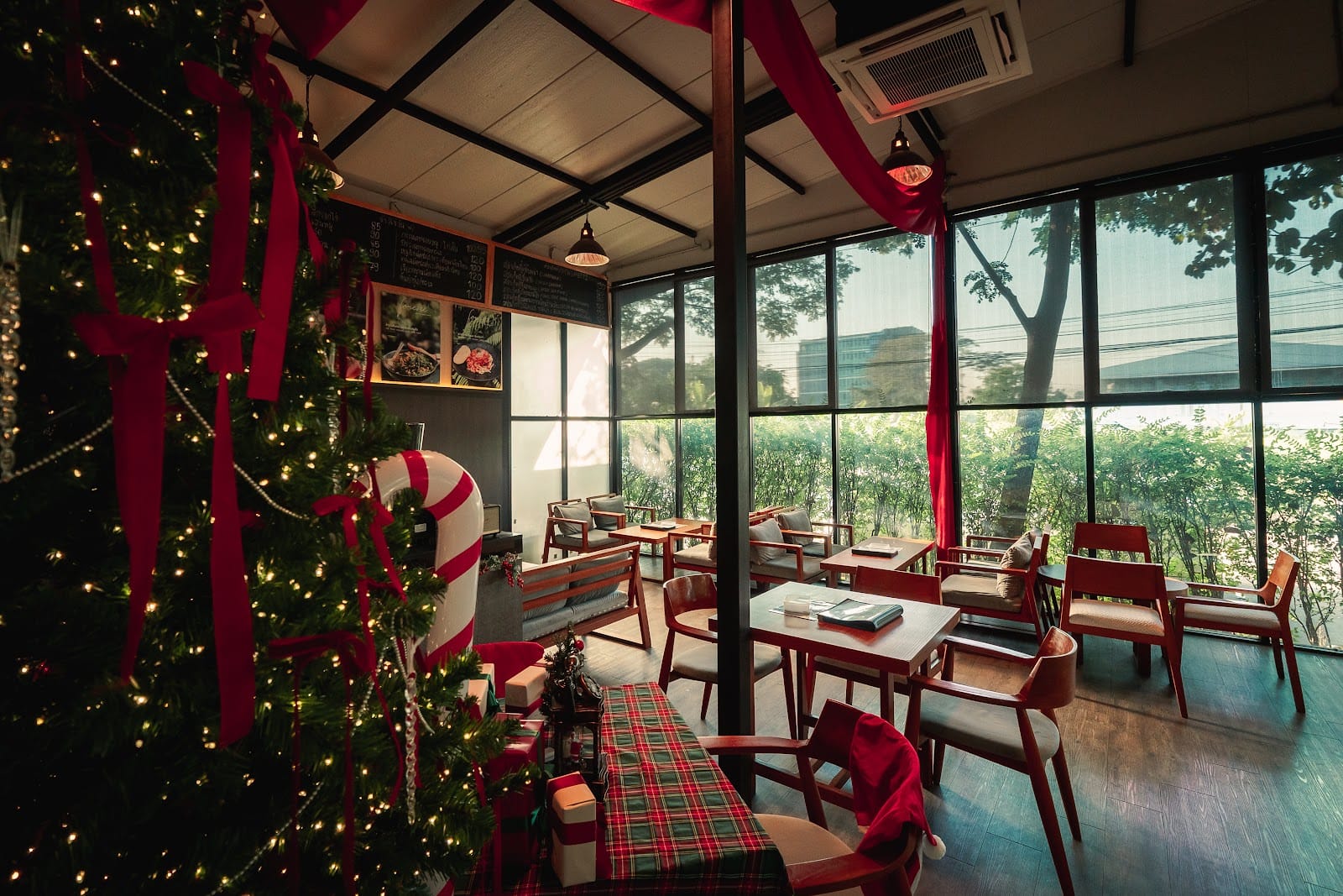 Foreste cafe by anna nava