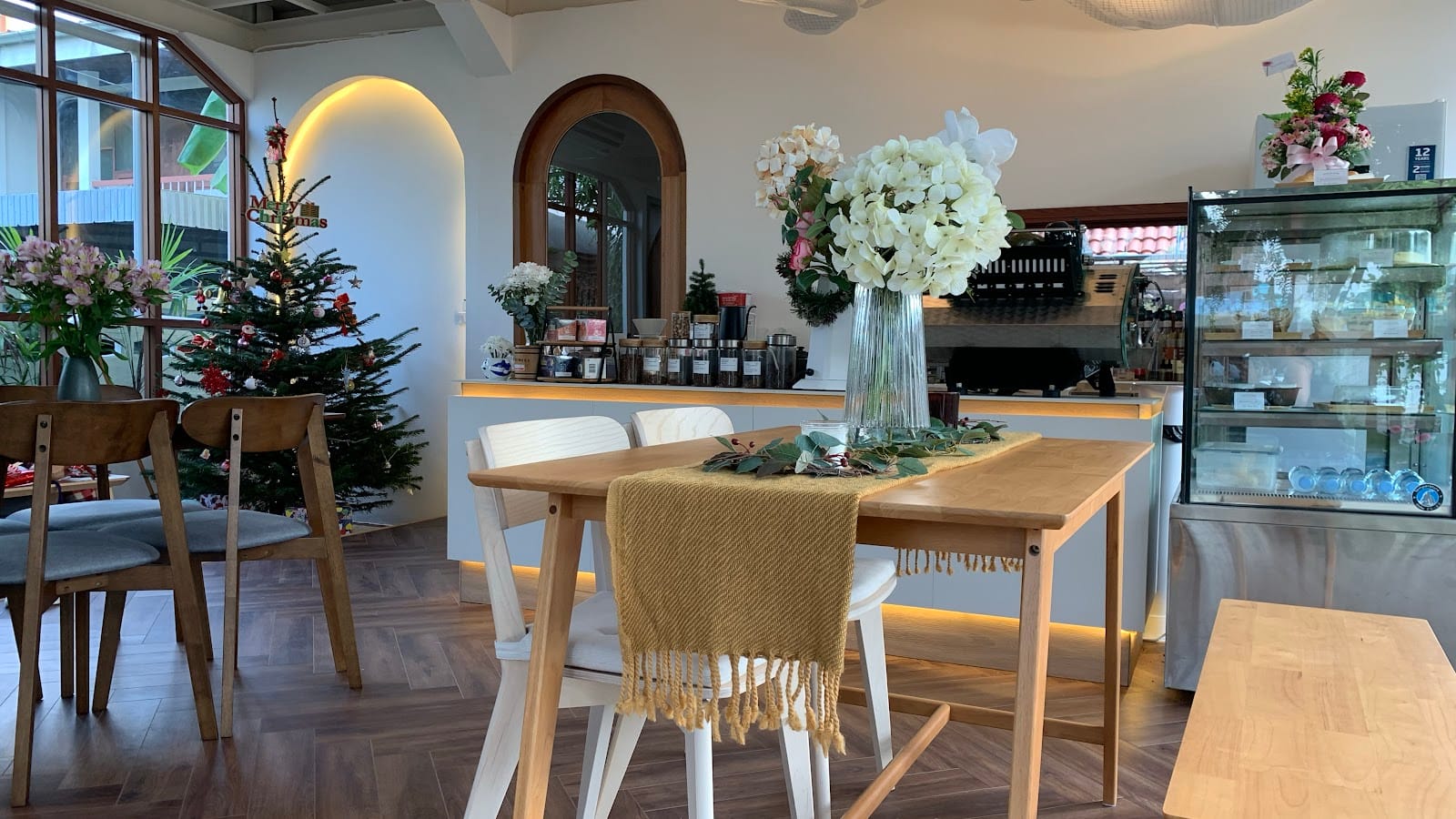 Parliin cafe