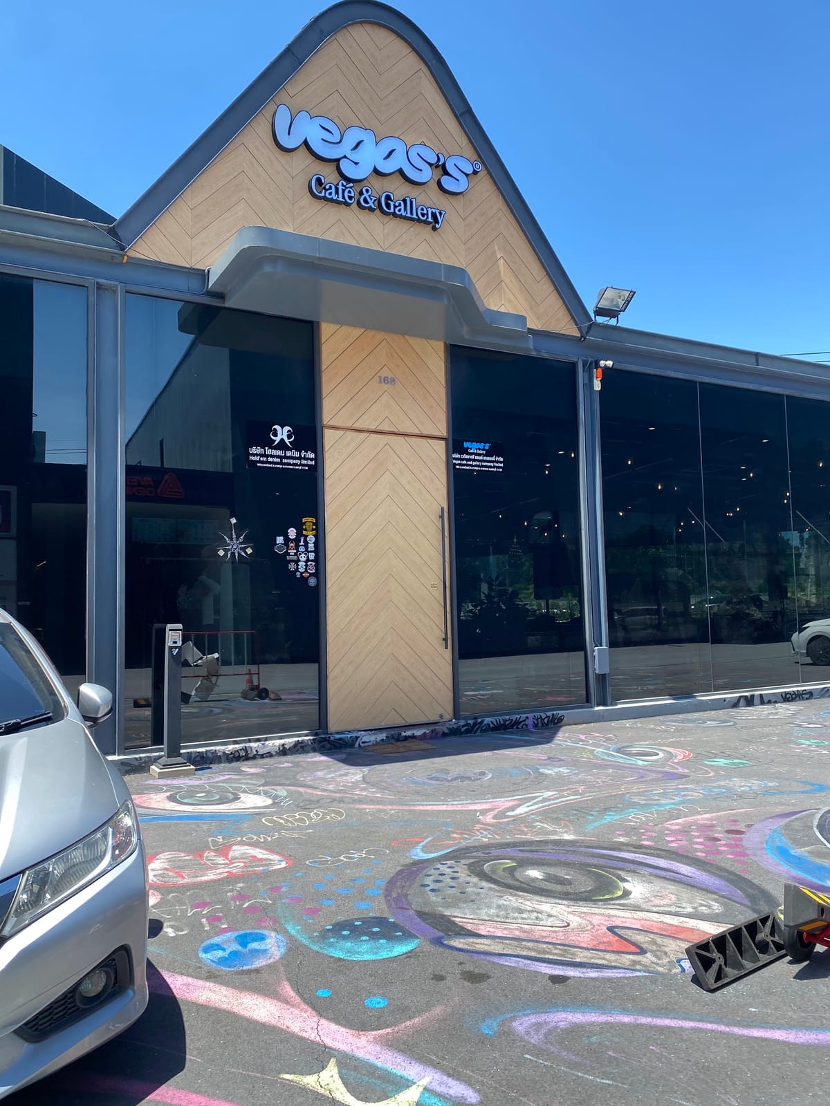 Vegas's Cafe& Gallery