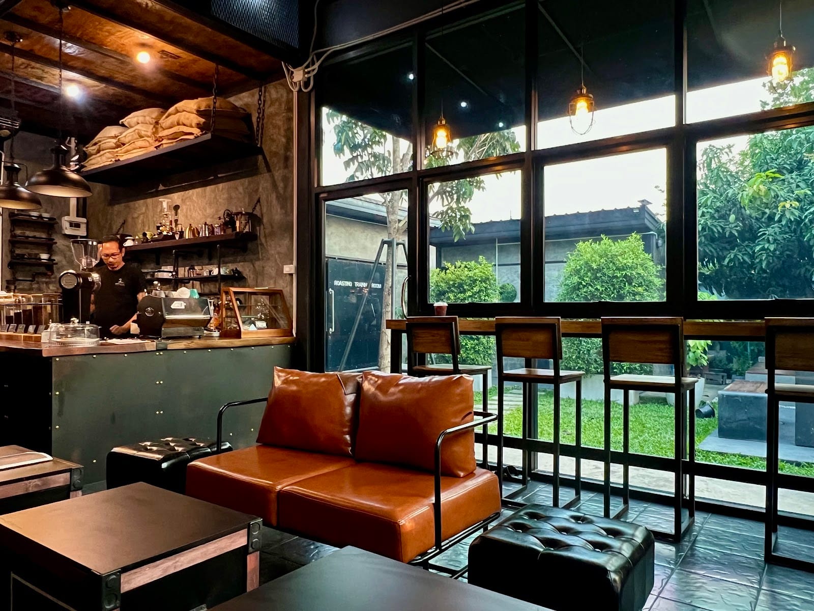 โรงคั่วกาแฟปัญญาพาณิชย์ (P.Y.Coffee Roaster )