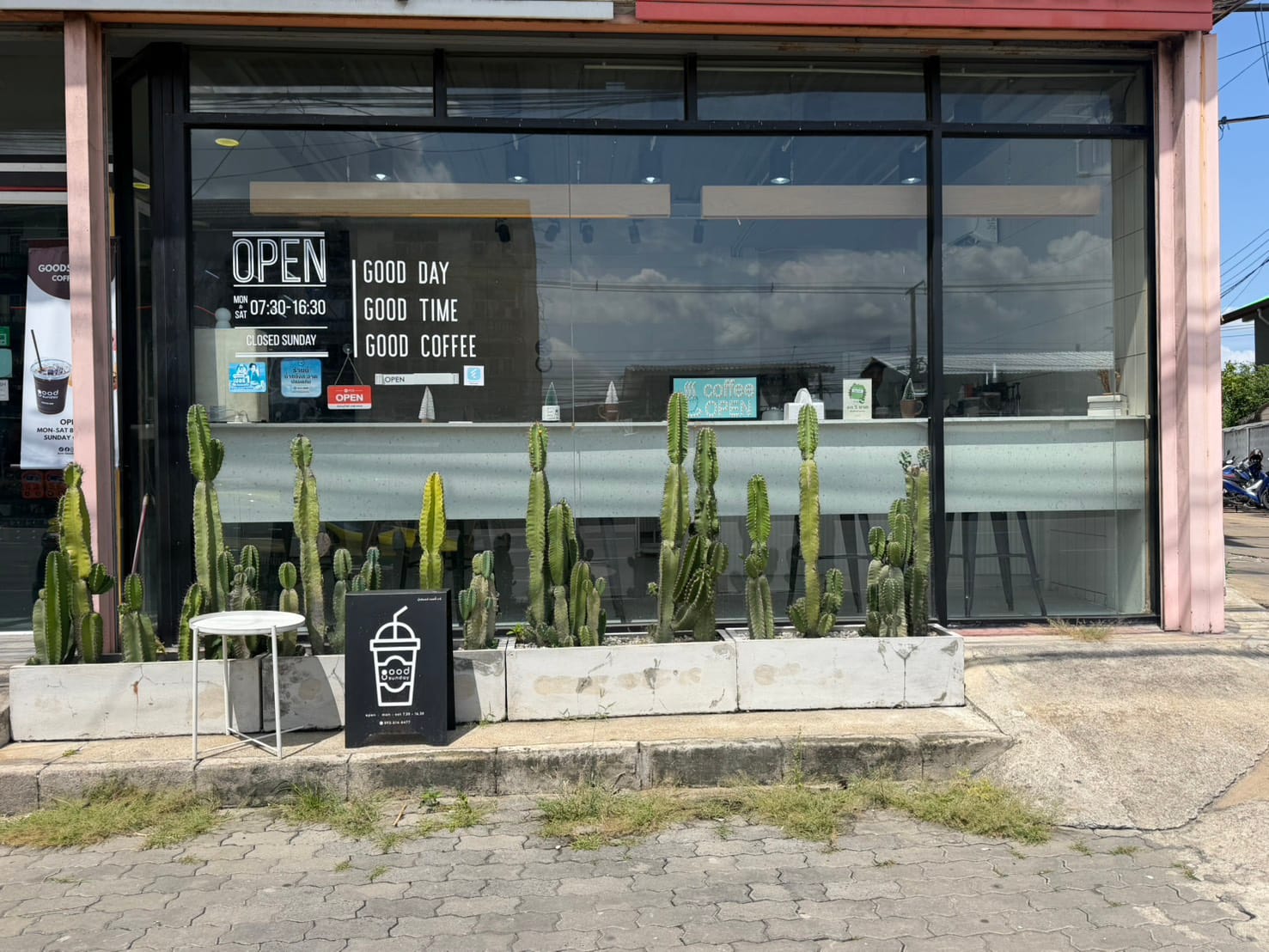 GoodSunday Coffee Bar