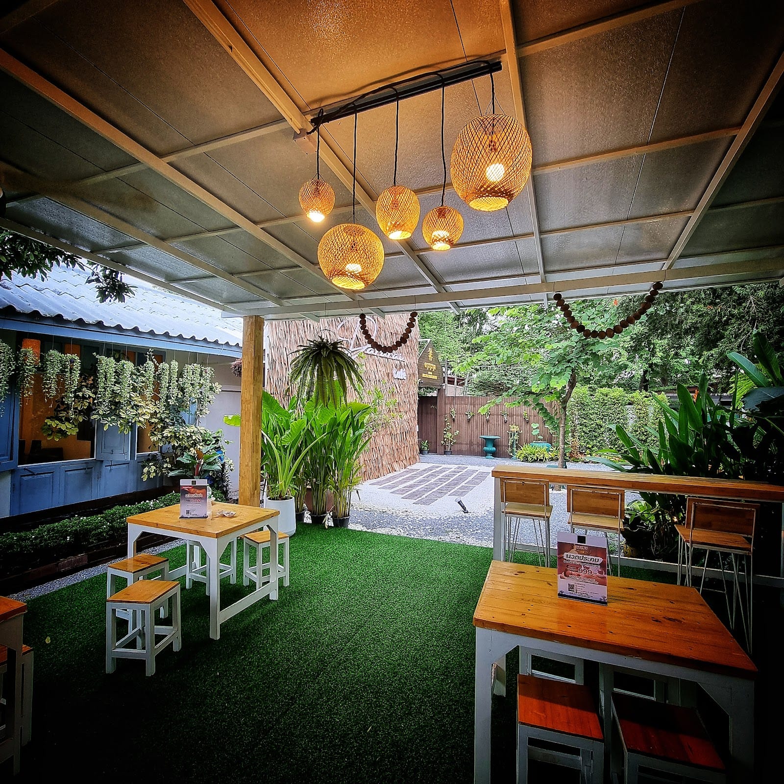 Dararai Café