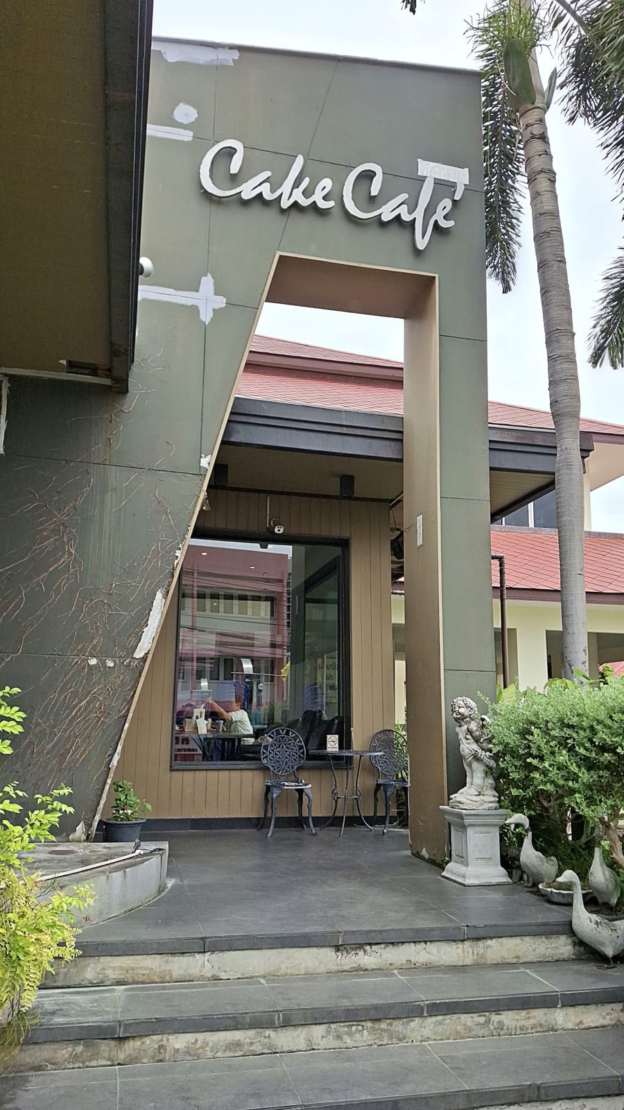 Cake Café