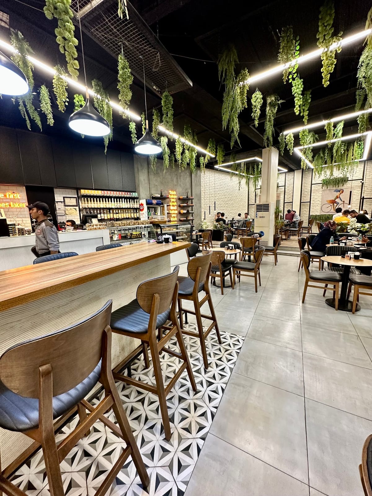 Coffee & Book Café