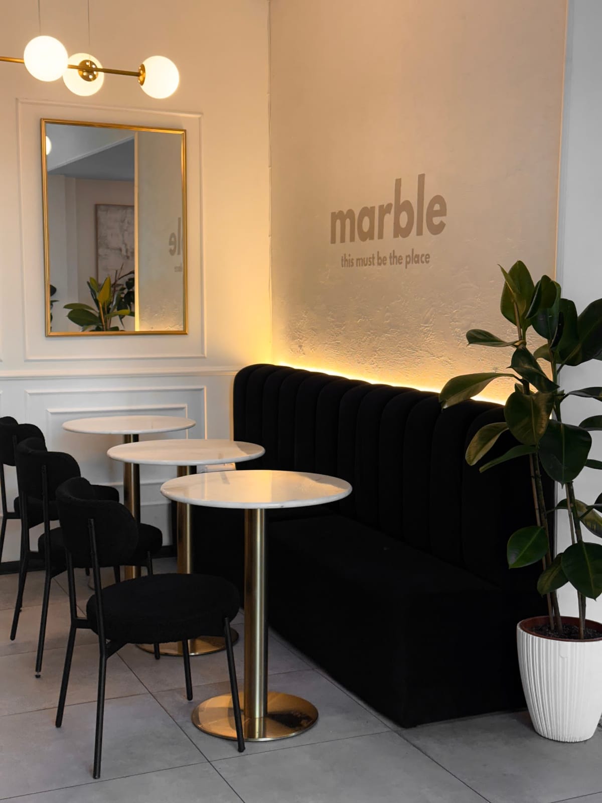 Marble Café