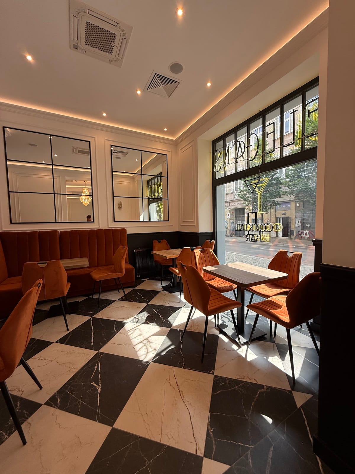 Elegans Cafe&Breakfasts