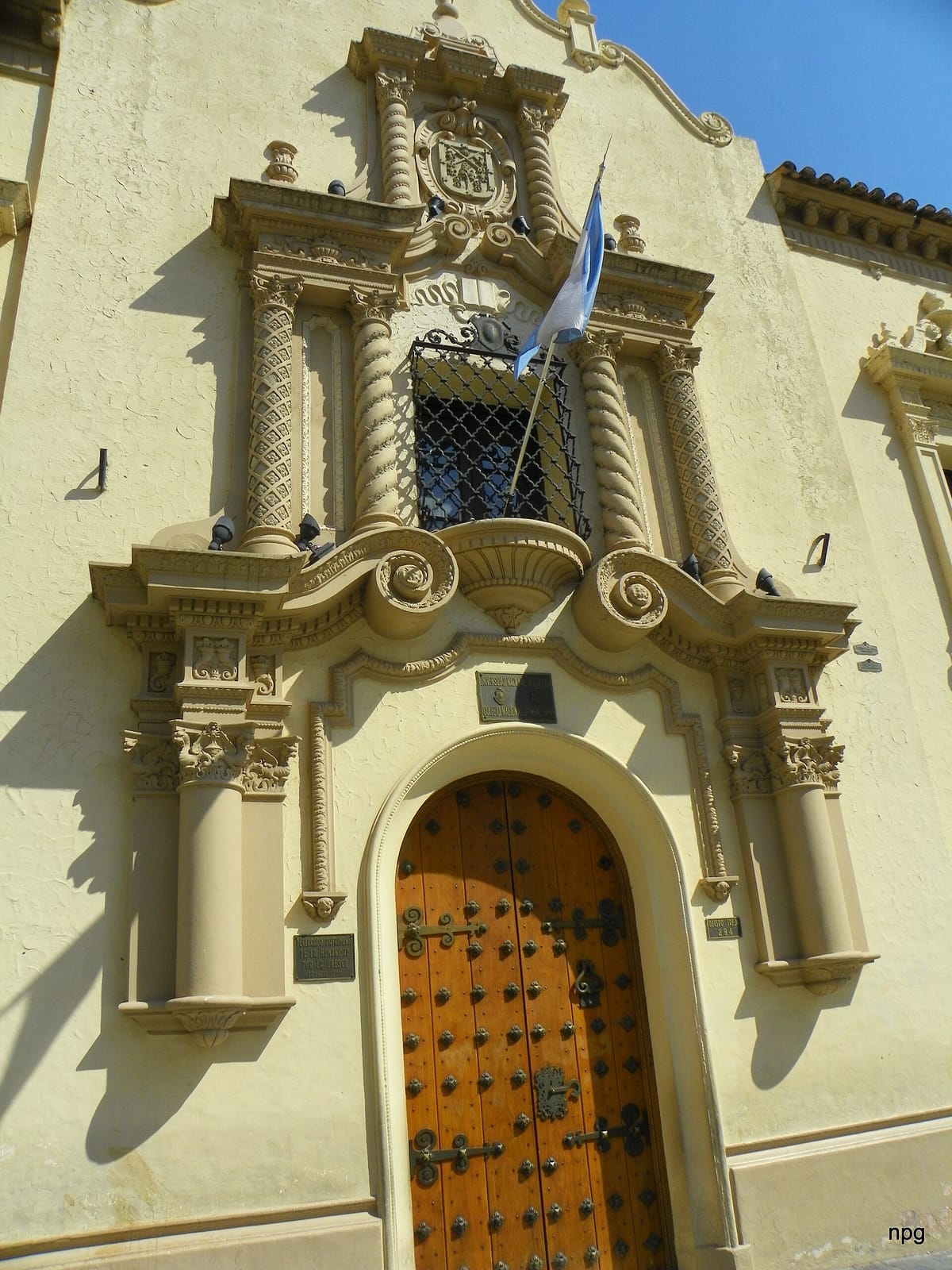 La Compañia Cafe & Resto photo 5