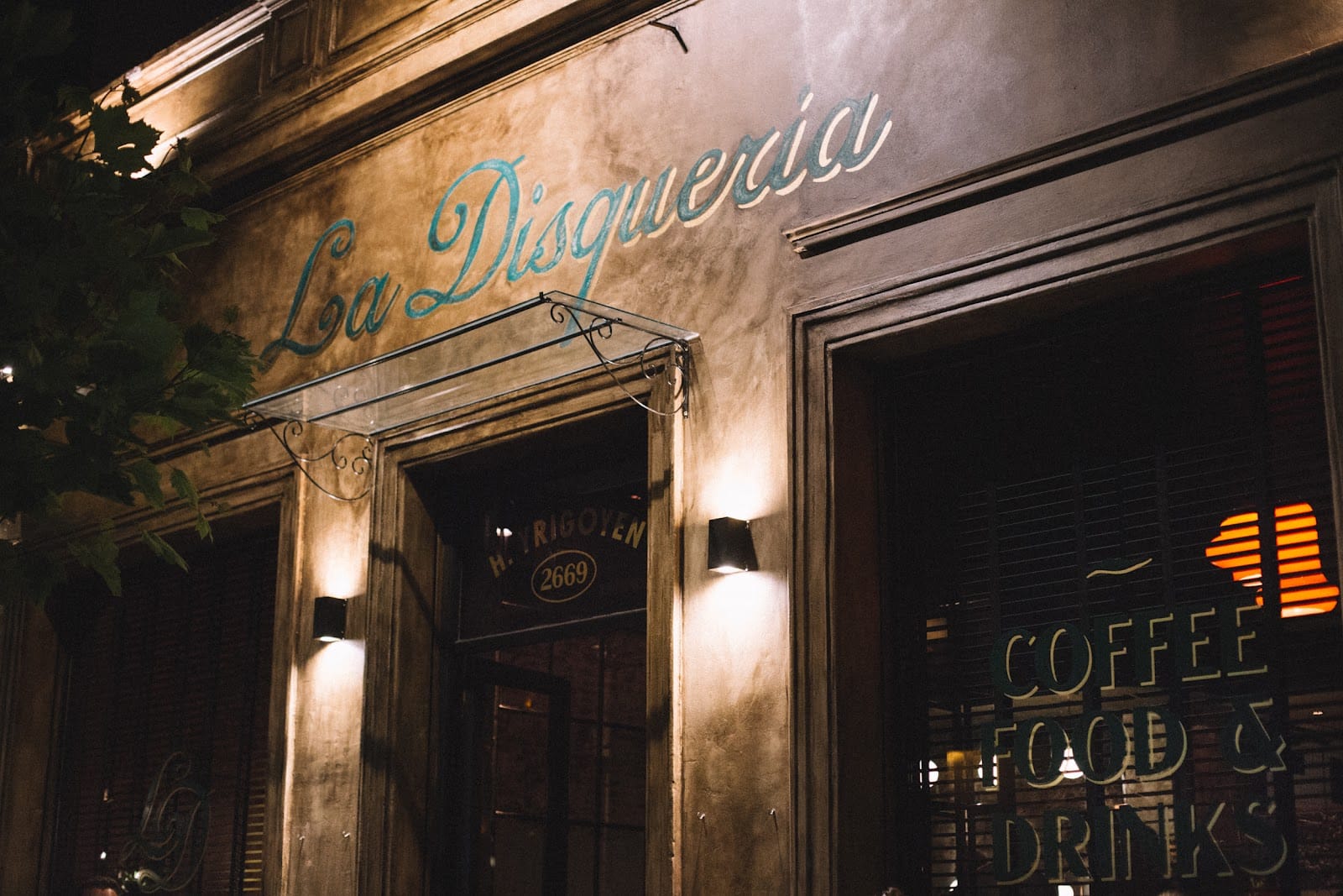 La Disquería - Coffee, Food & Drinks