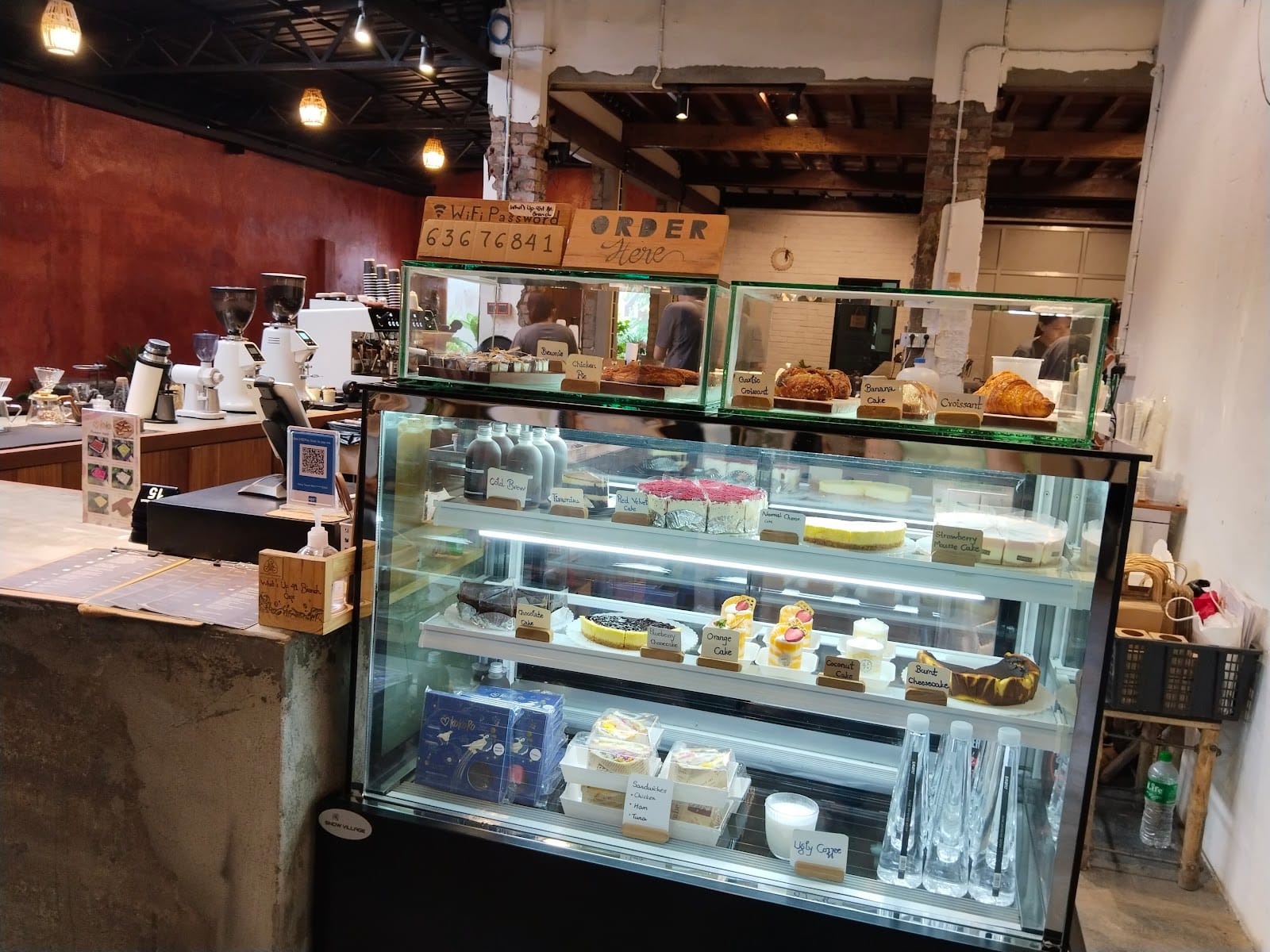 What’s Up cafe - 41st branch