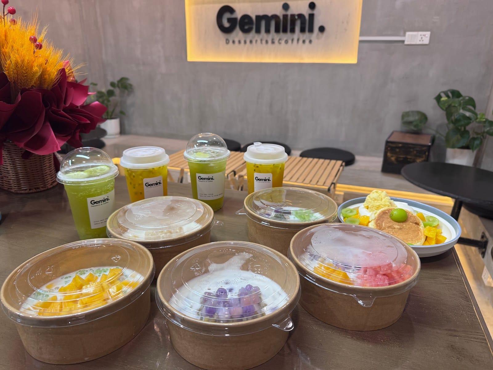 Gemini. Desserts & Coffee
