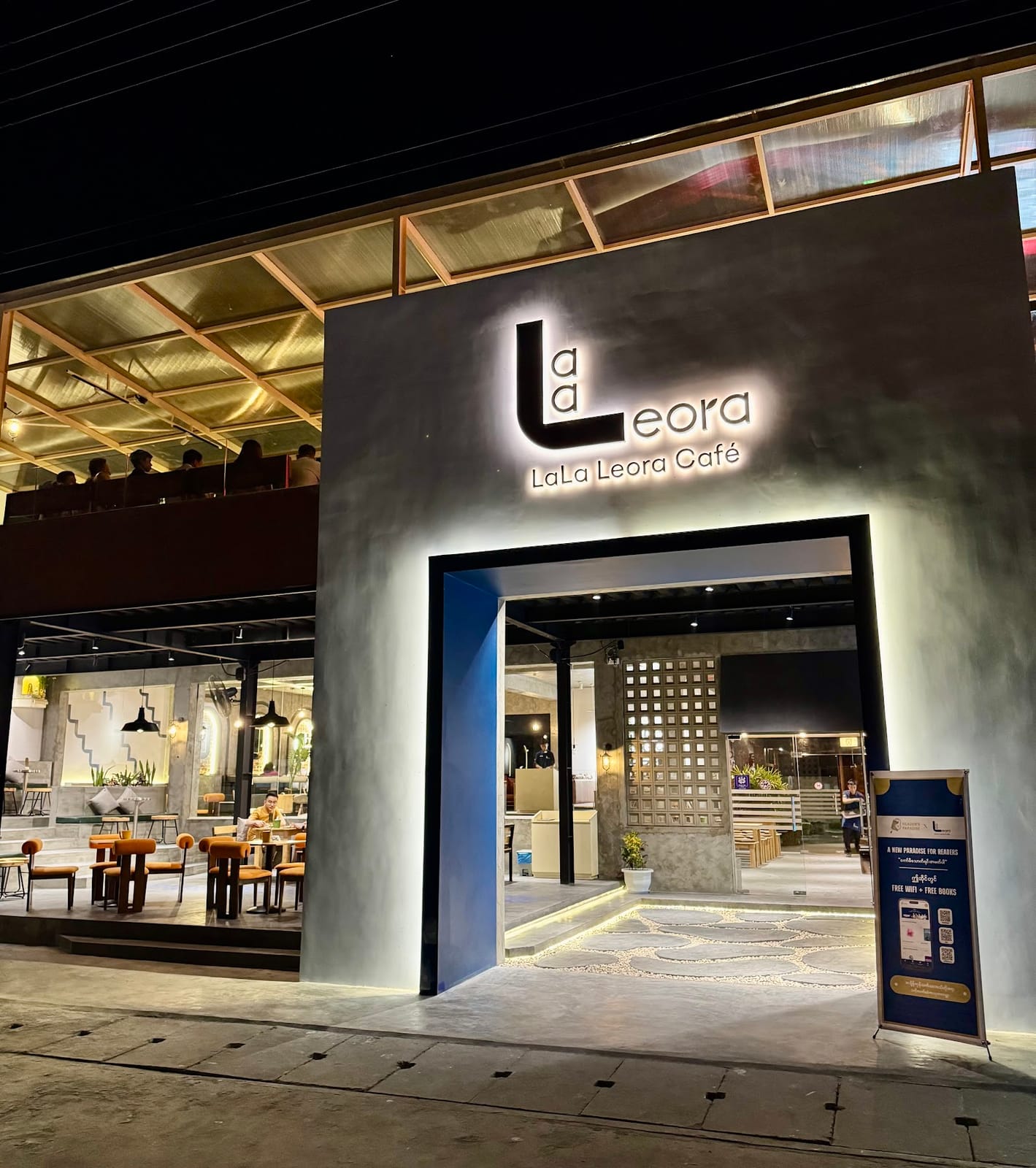 LaLa Leora Café