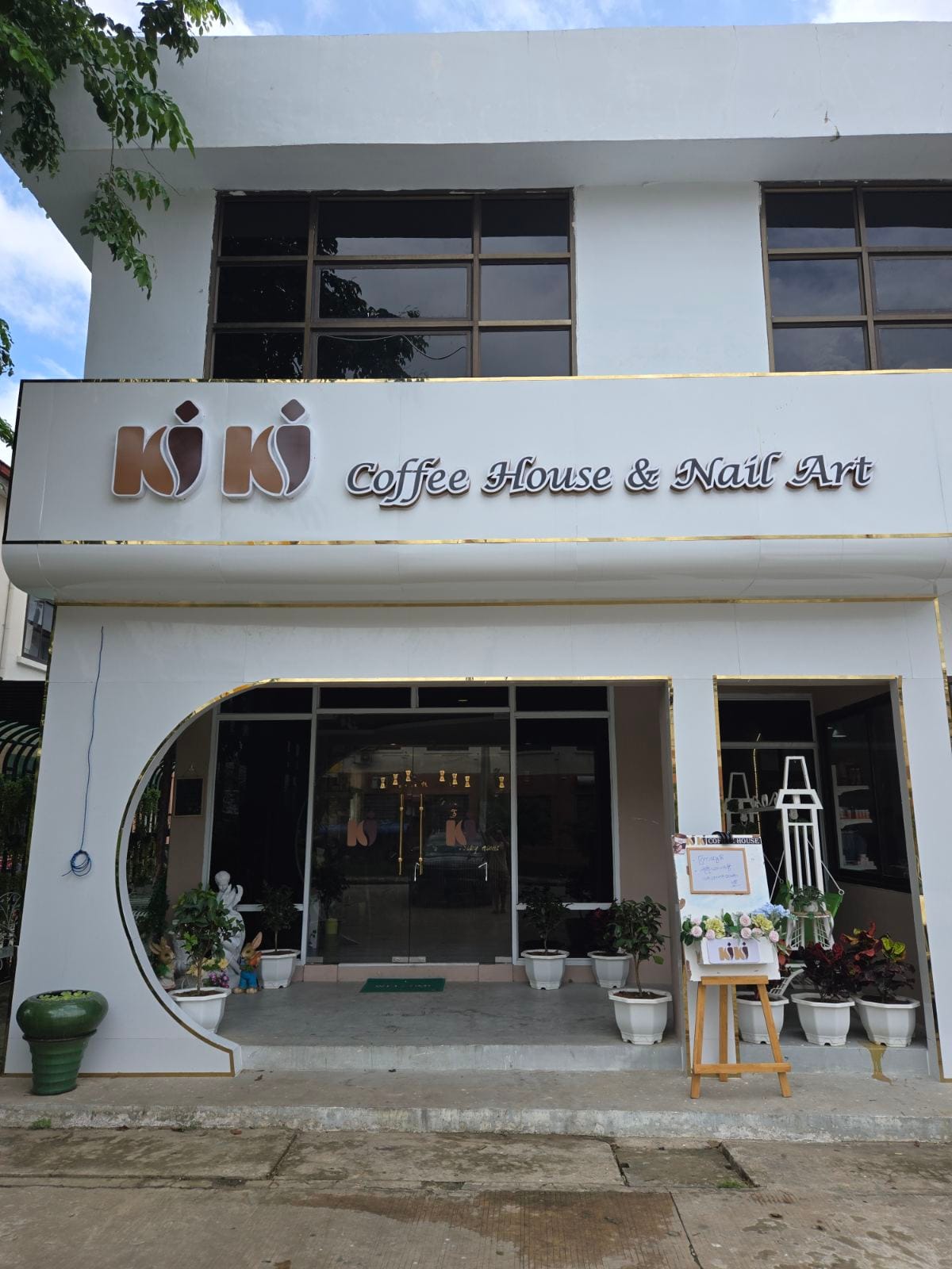 Ki Ki Coffee House & Nail Art