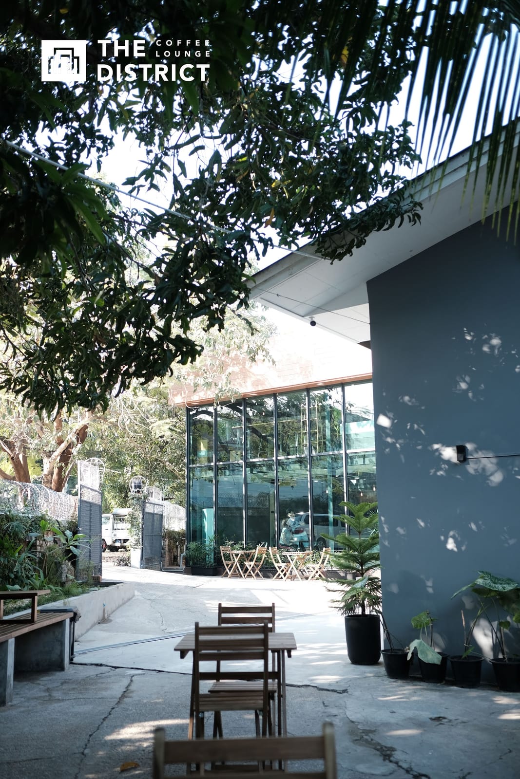 The District Coffee Lounge